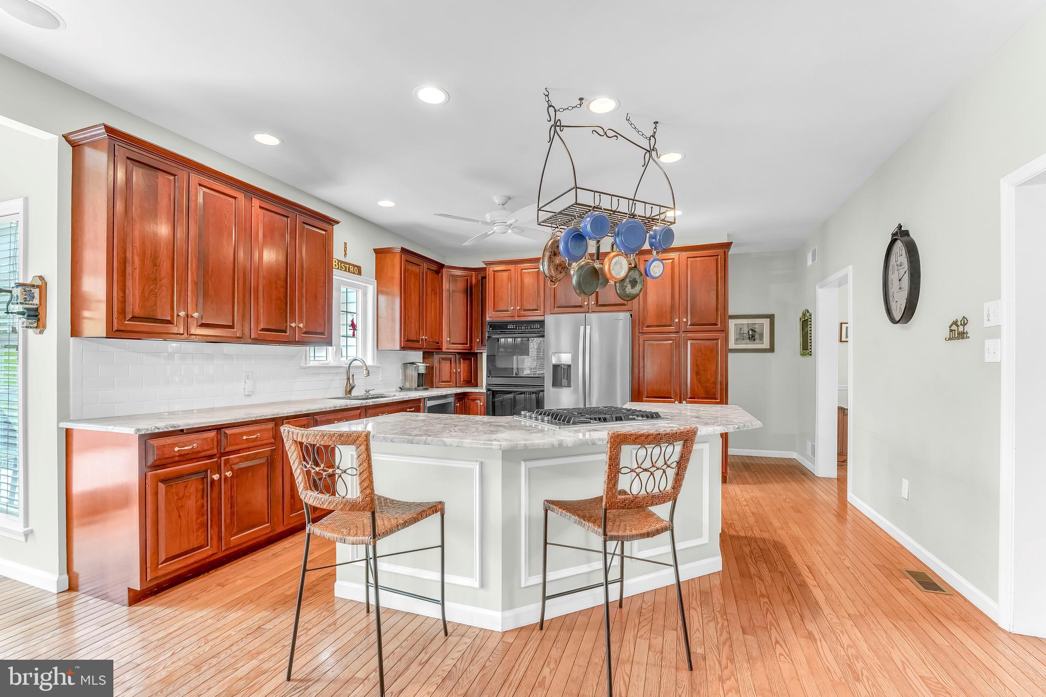 STONEGATE - Residential