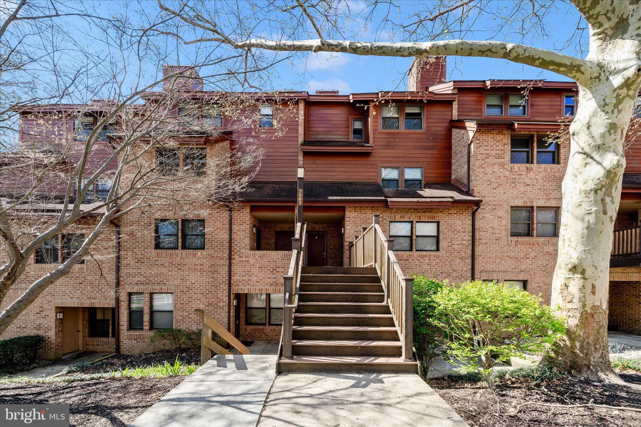 KINGS CONTRIVANCE - Residential