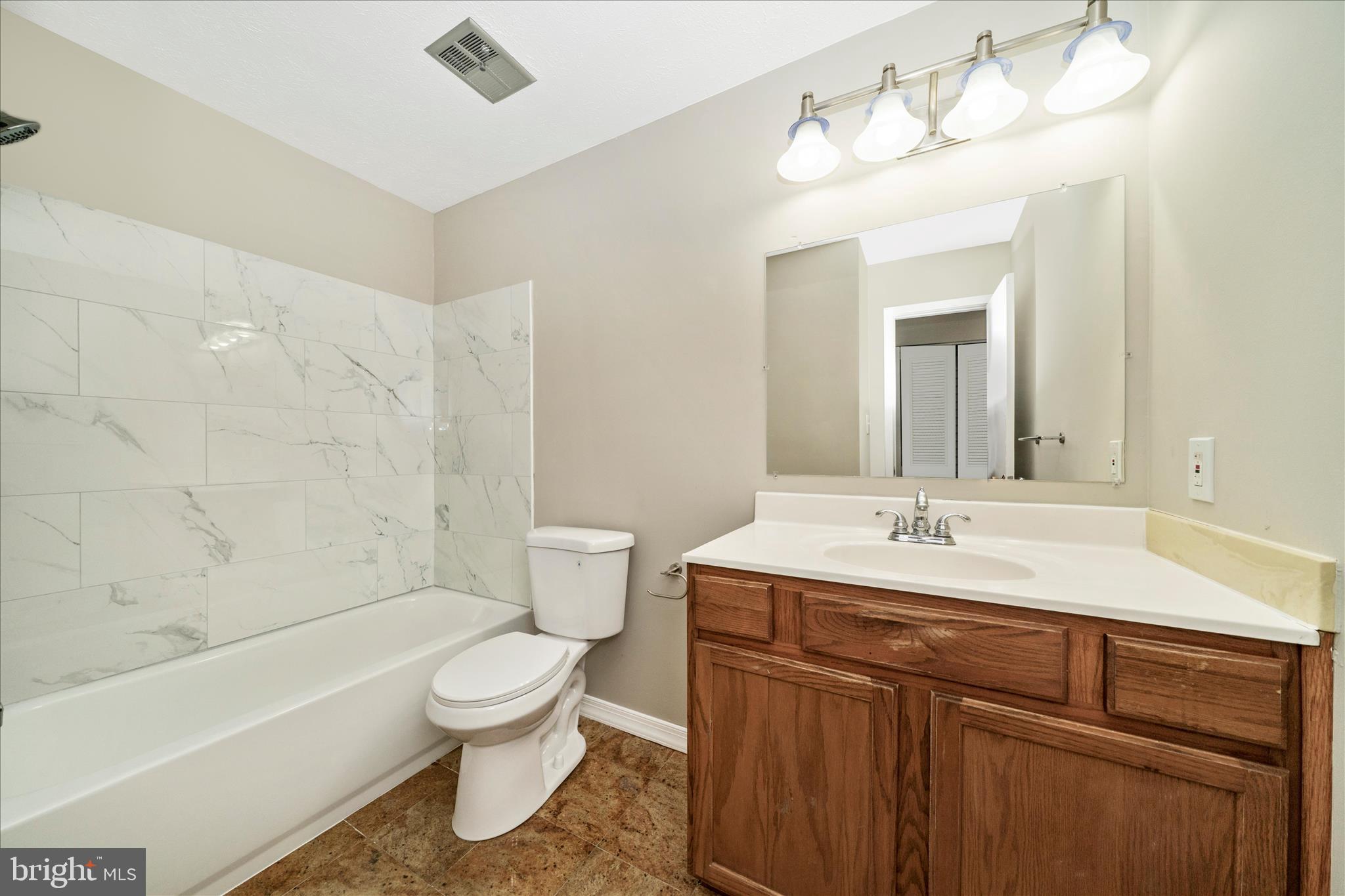 KINGS CONTRIVANCE - Residential