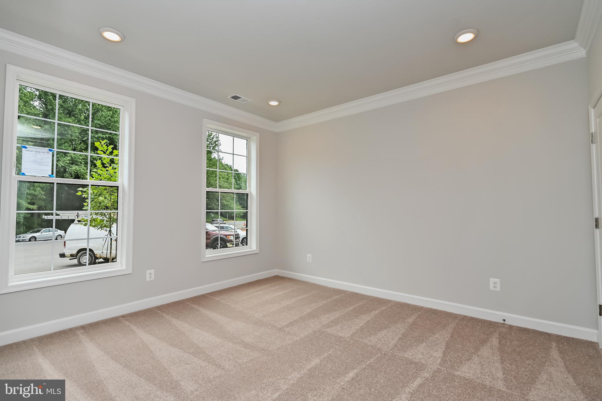4404 FAIR LAKES COURT