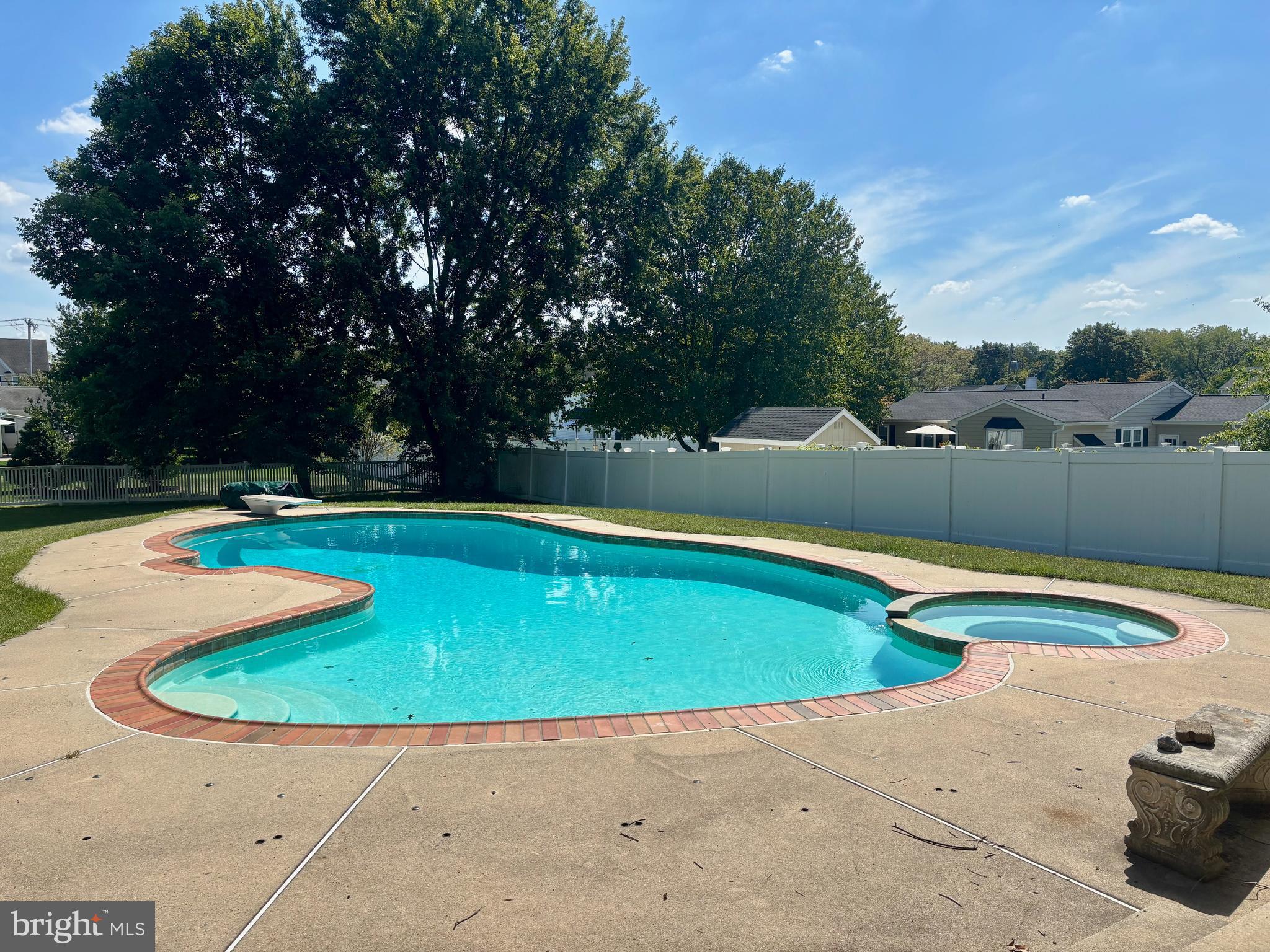 SHADOW RIDGE - Residential