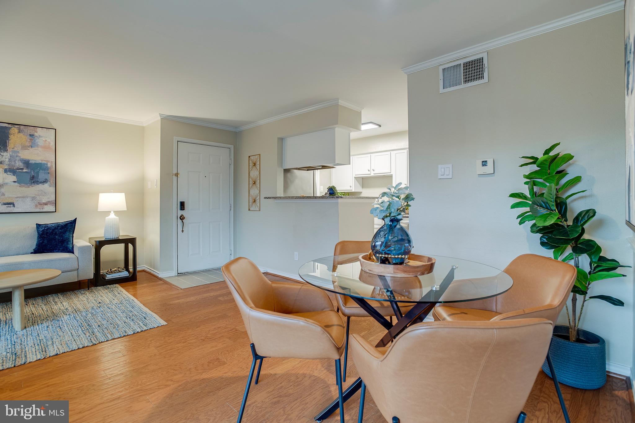 FOUNTAINS AT MCLEAN - Residential