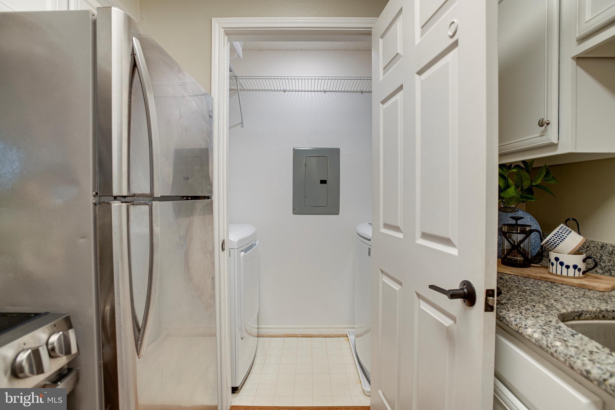 FOUNTAINS AT MCLEAN - Residential