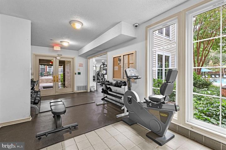 FOUNTAINS AT MCLEAN - Residential