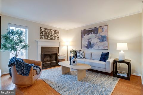 1534 LINCOLN WAY 202 MCLEAN VA 22102