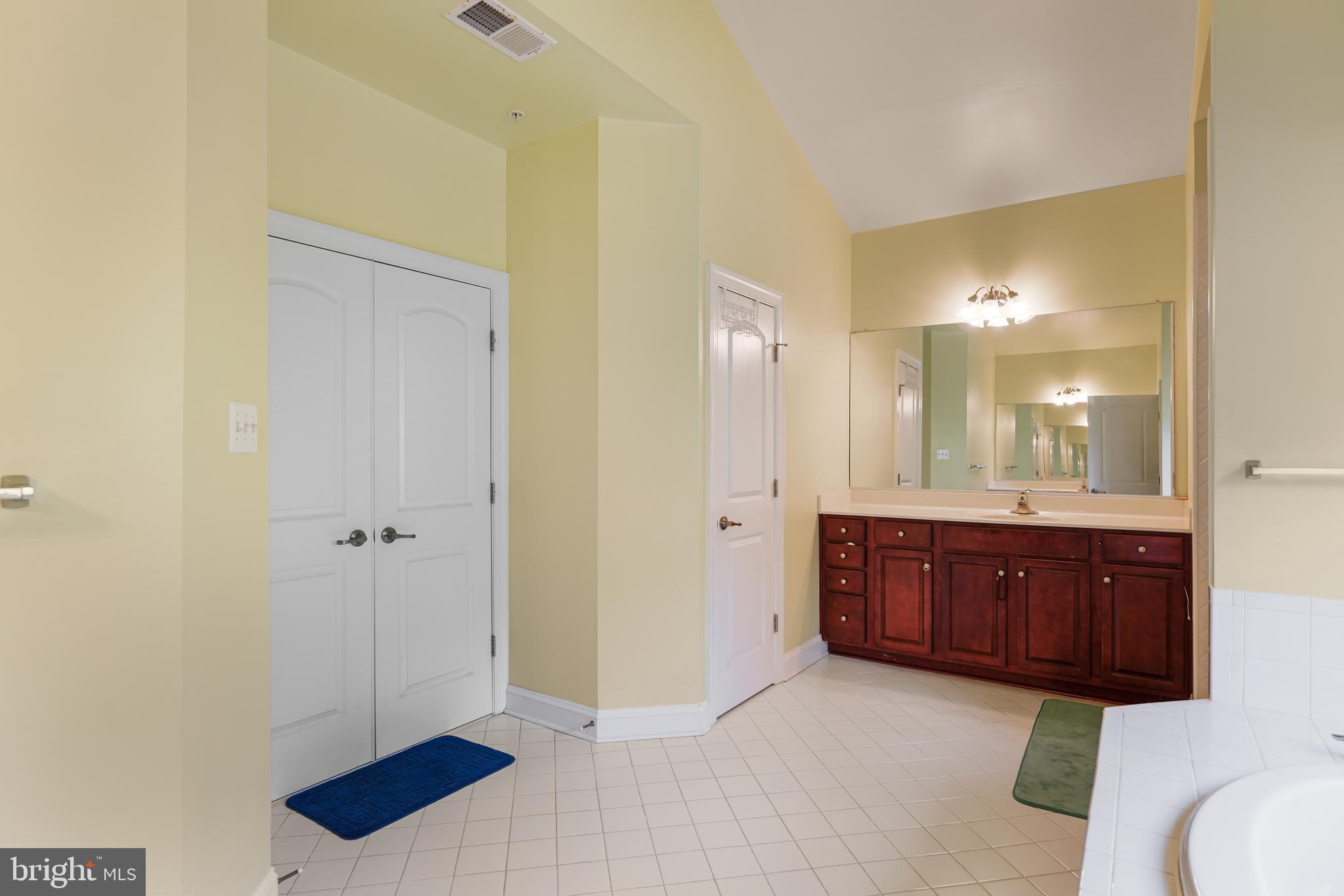 GATEWAY COMMONS - Residential