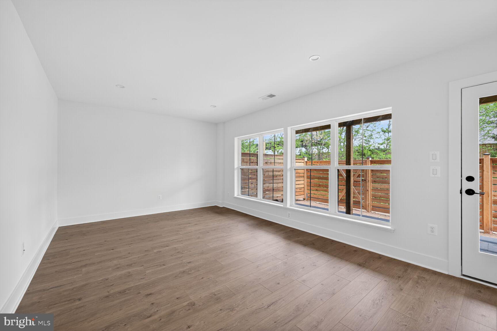 NORTHSIDE - Residential