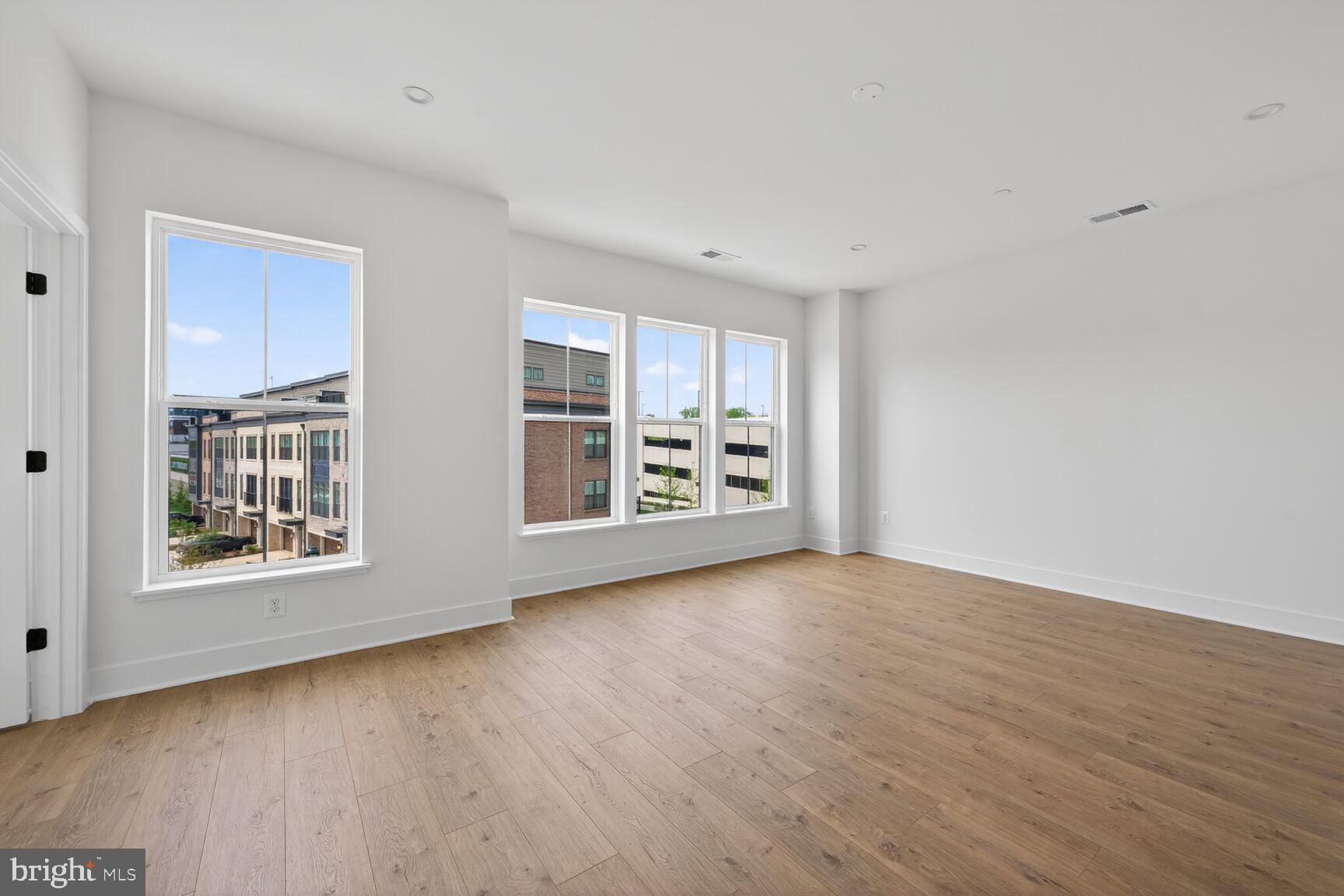 NORTHSIDE - Residential