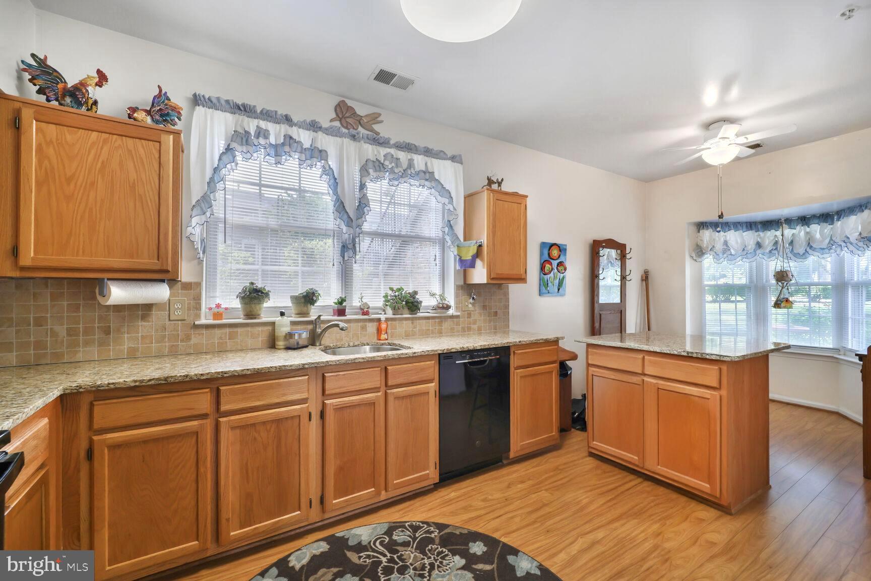2476 WENTWORTH DRIVE