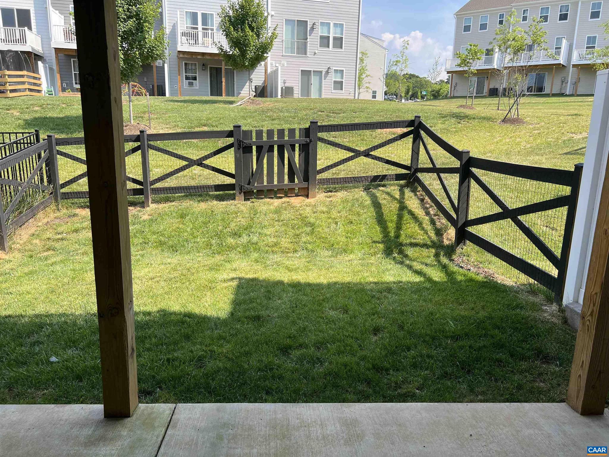 PLEASANT GREEN - Residential