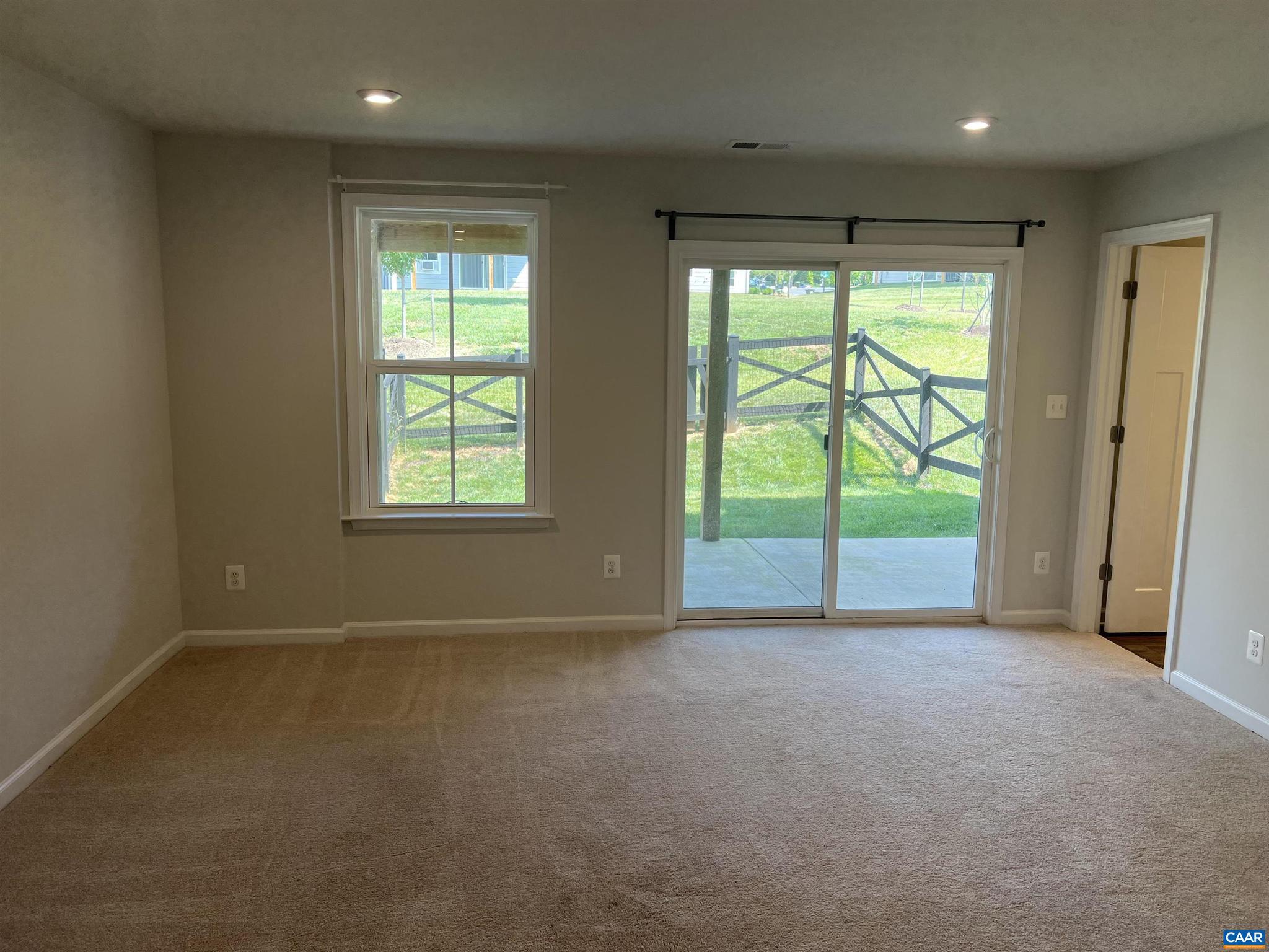 PLEASANT GREEN - Residential