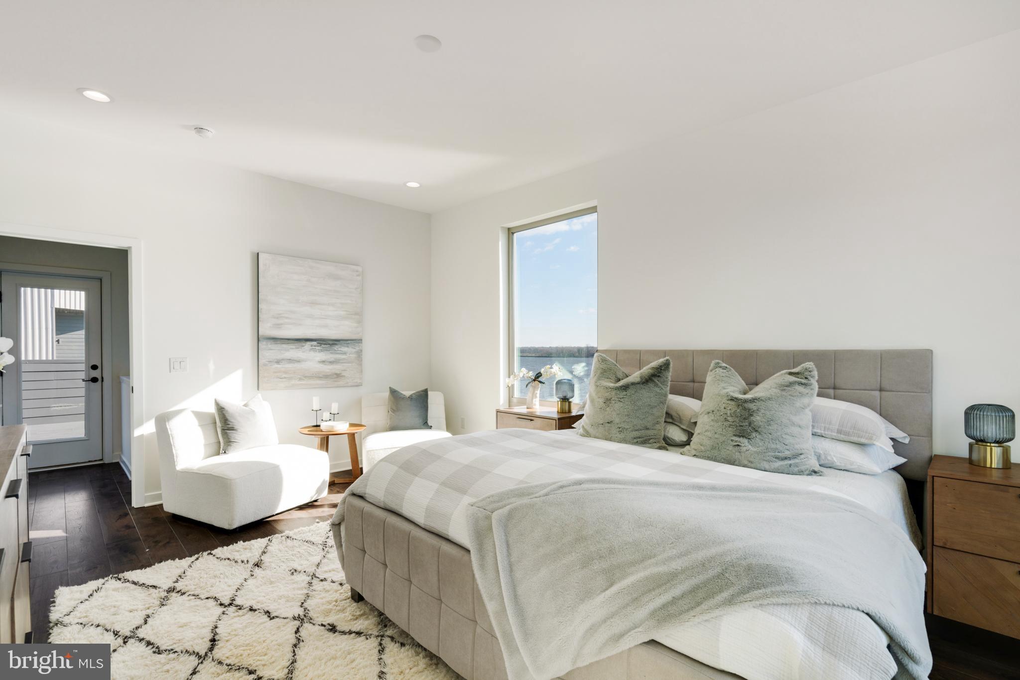 NORTHBANK - Residential