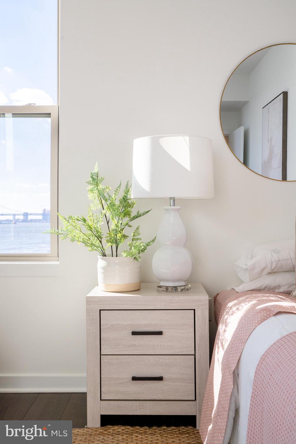 NORTHBANK - Residential