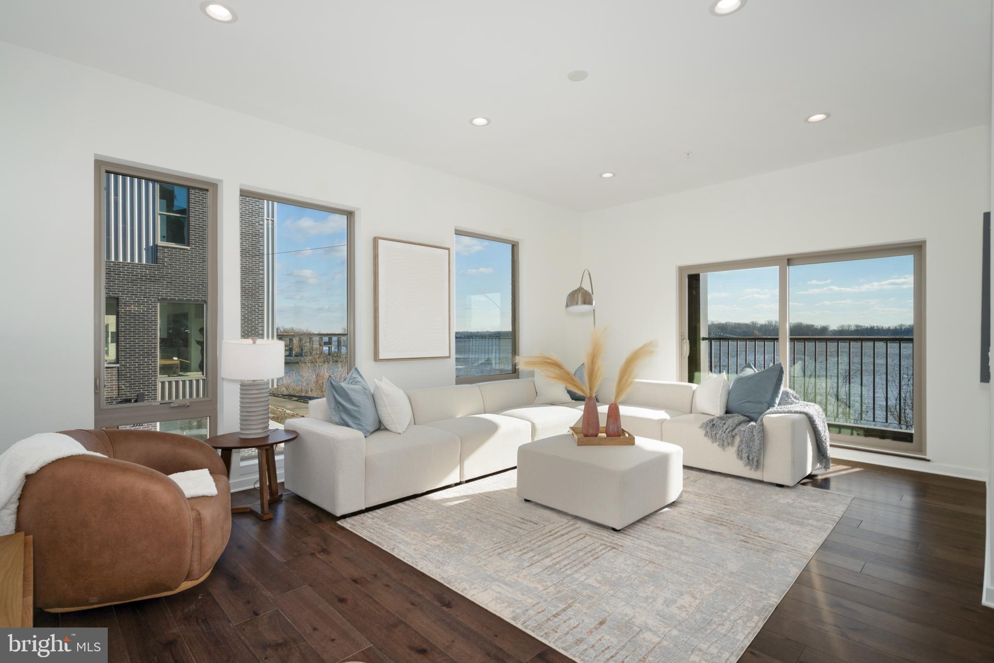 NORTHBANK - Residential