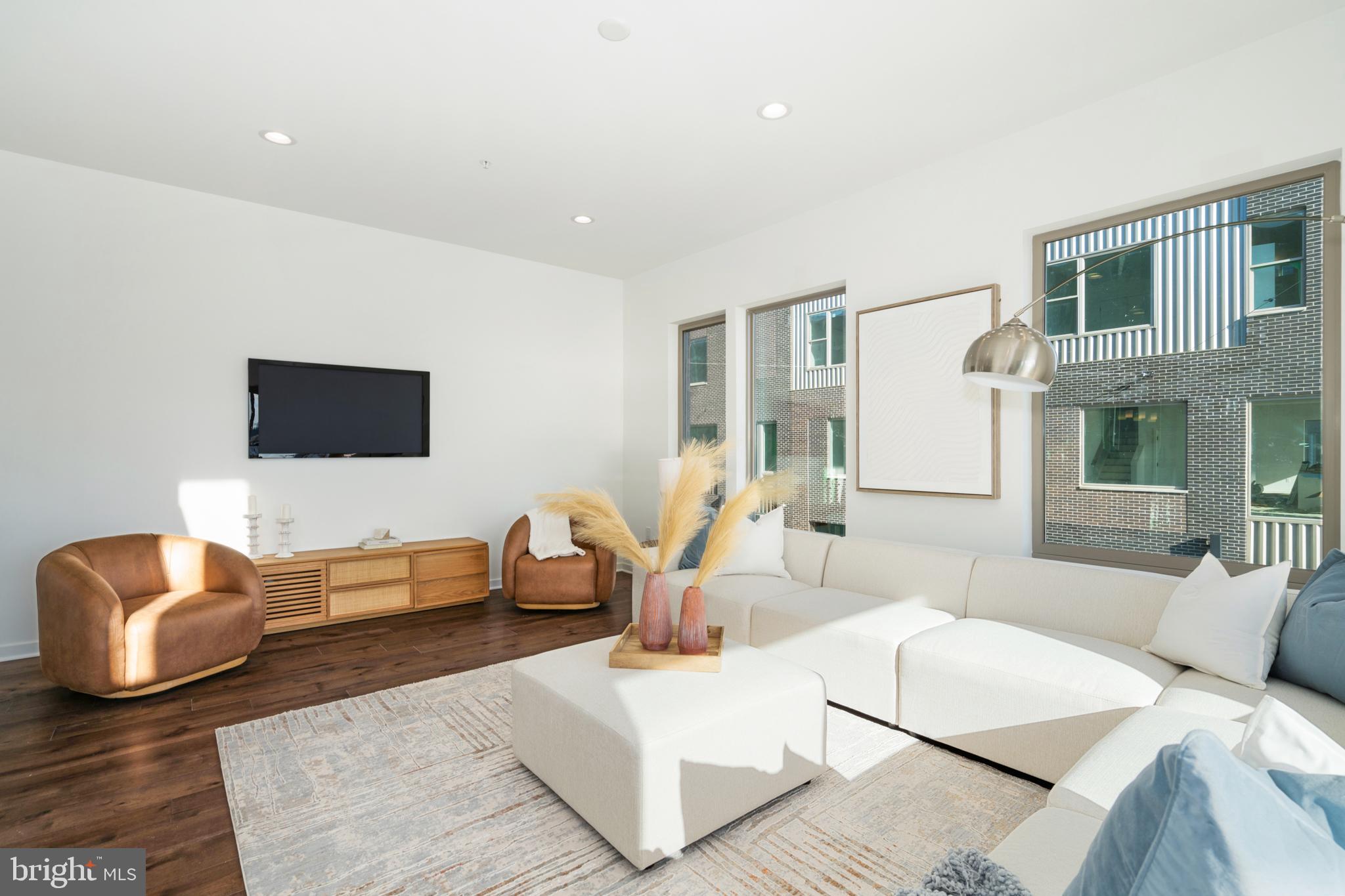 NORTHBANK - Residential