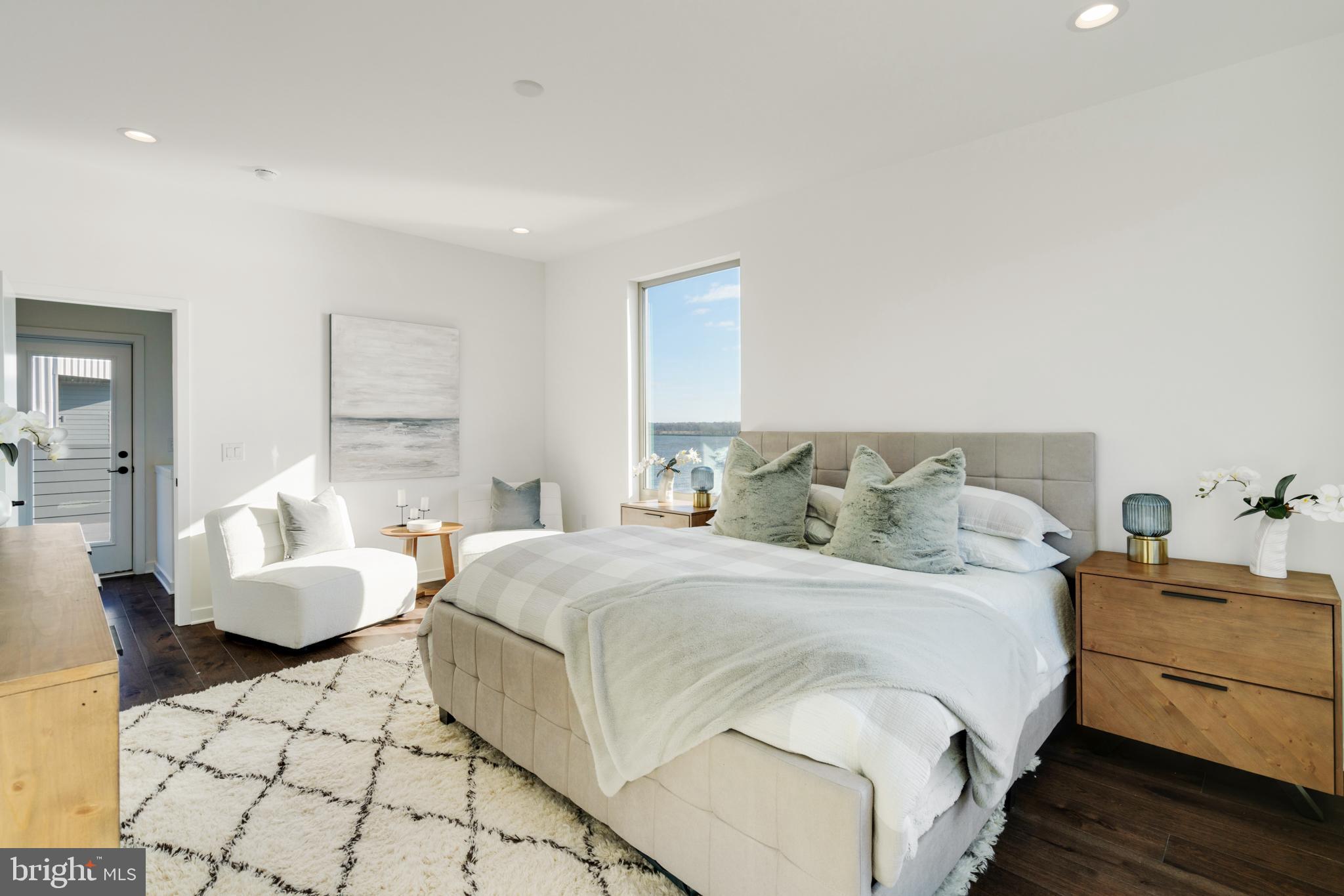 NORTHBANK - Residential