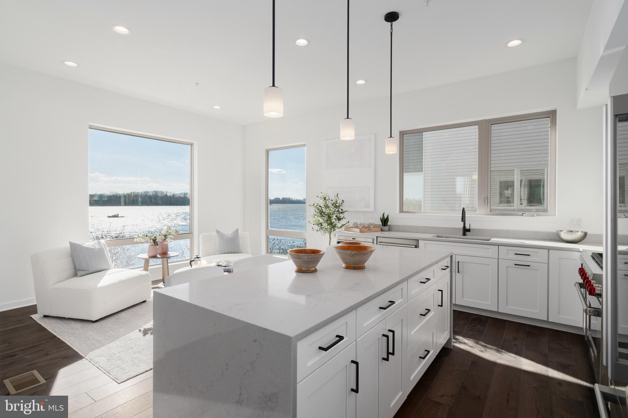 NORTHBANK - Residential