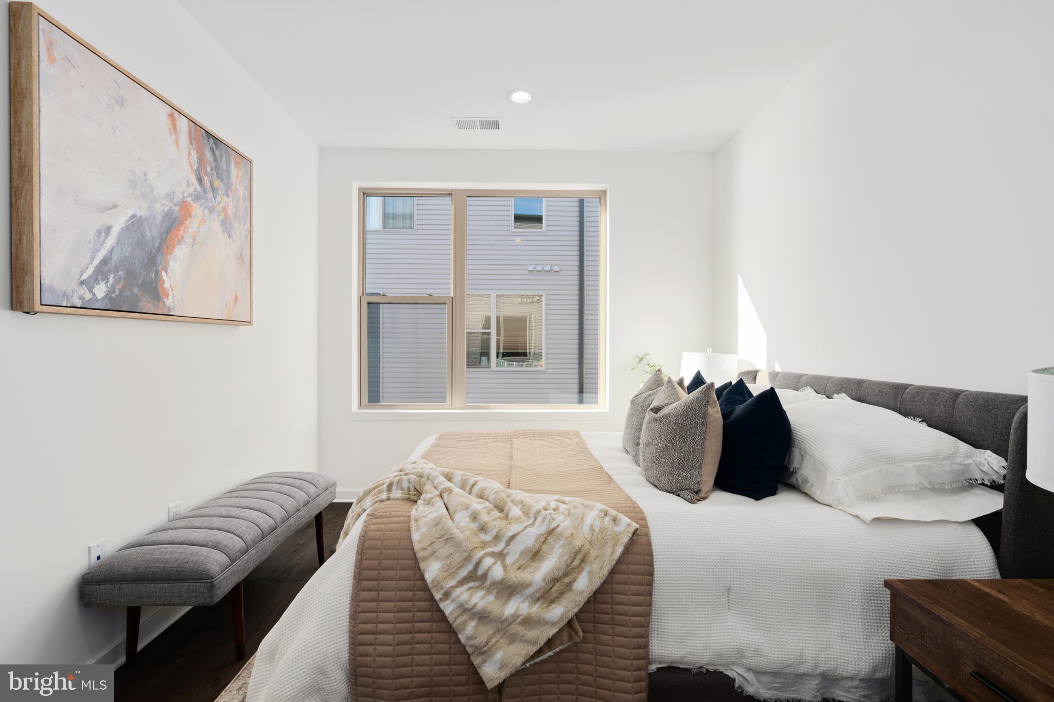 NORTHBANK - Residential