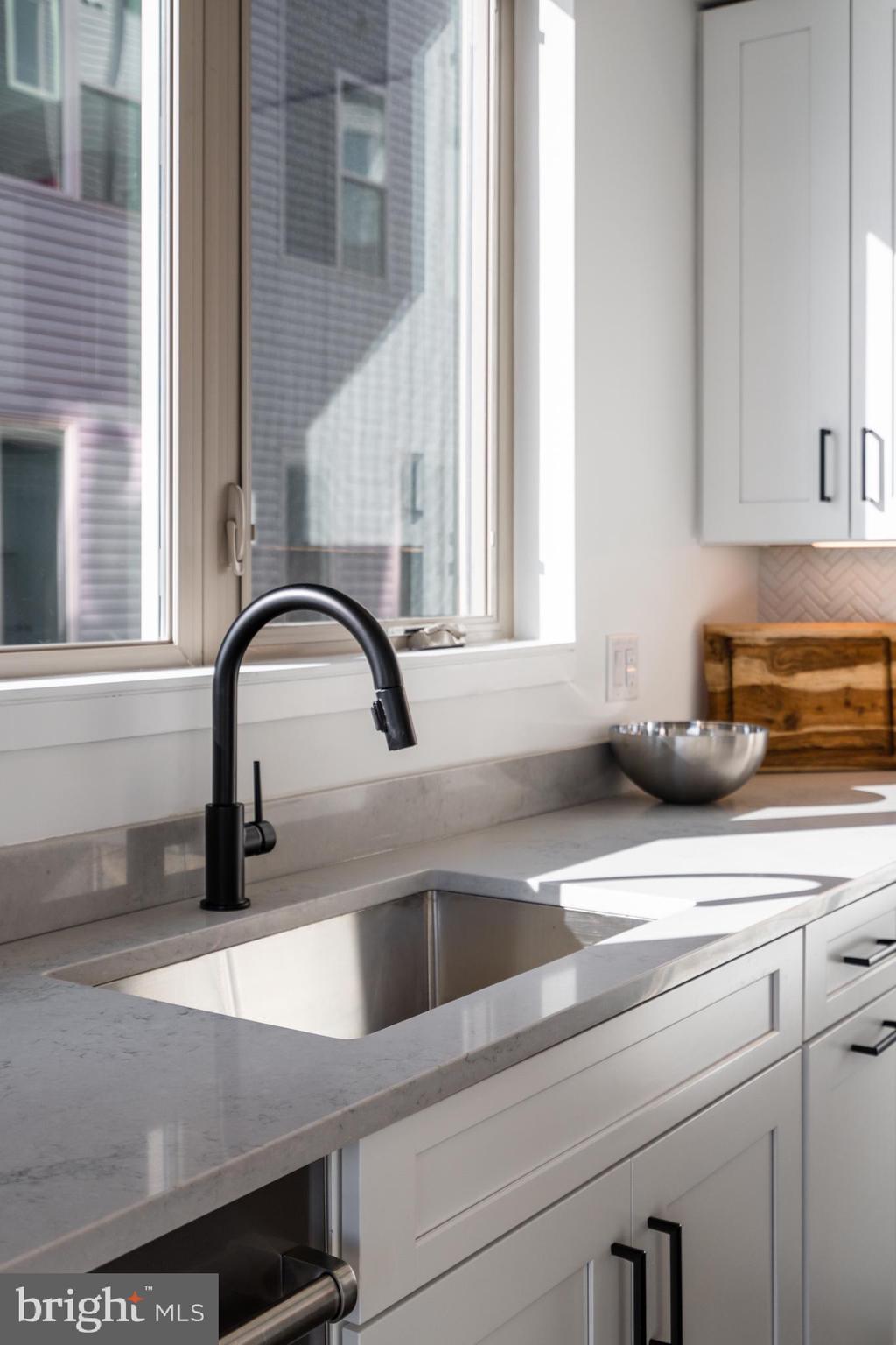 NORTHBANK - Residential