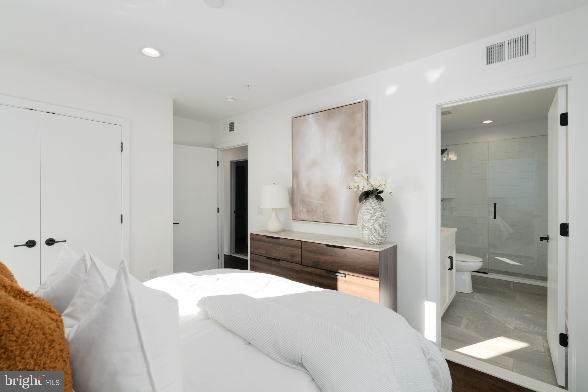 NORTHBANK - Residential