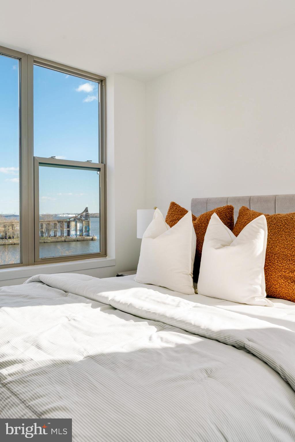 NORTHBANK - Residential