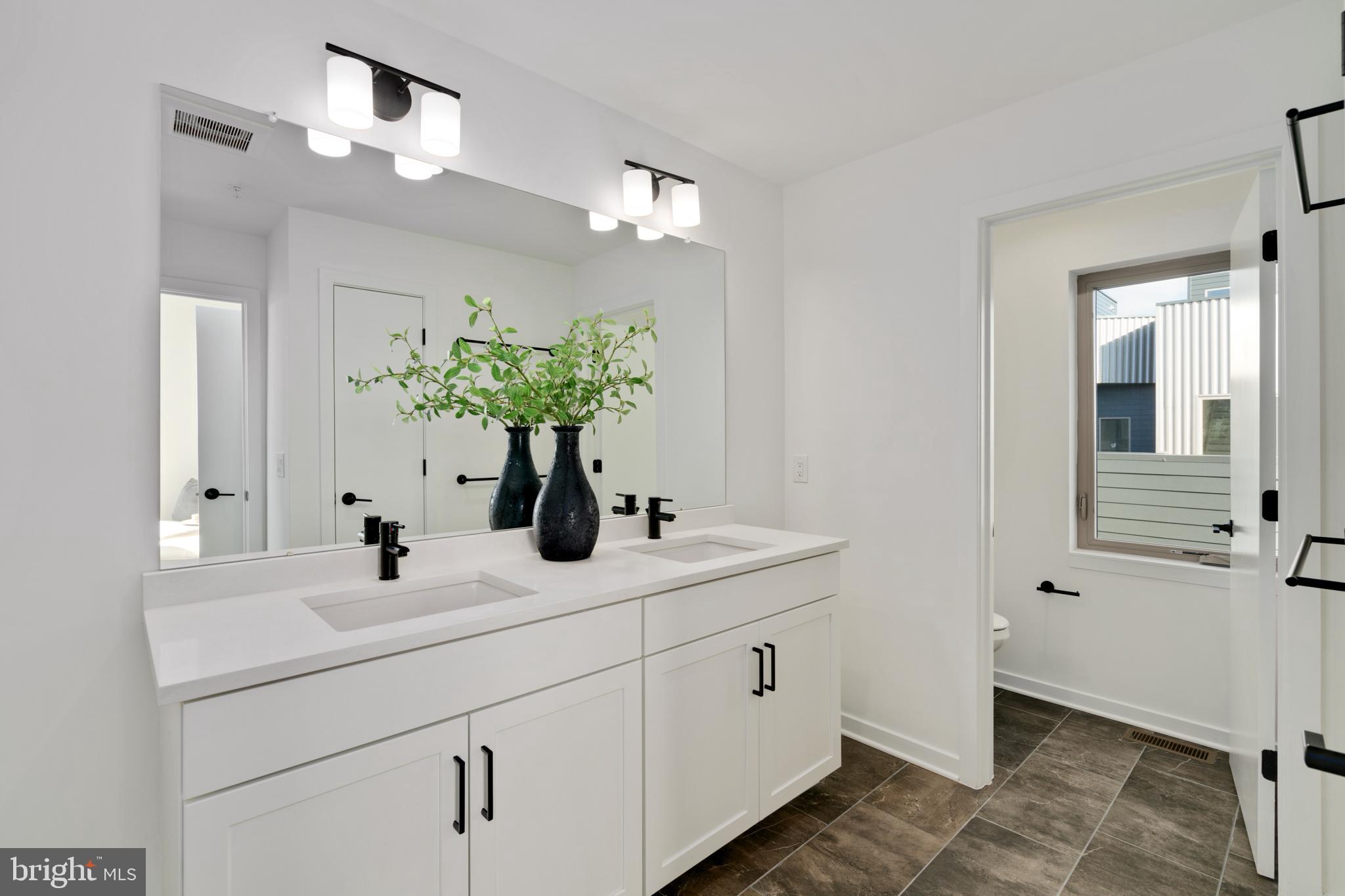 NORTHBANK - Residential