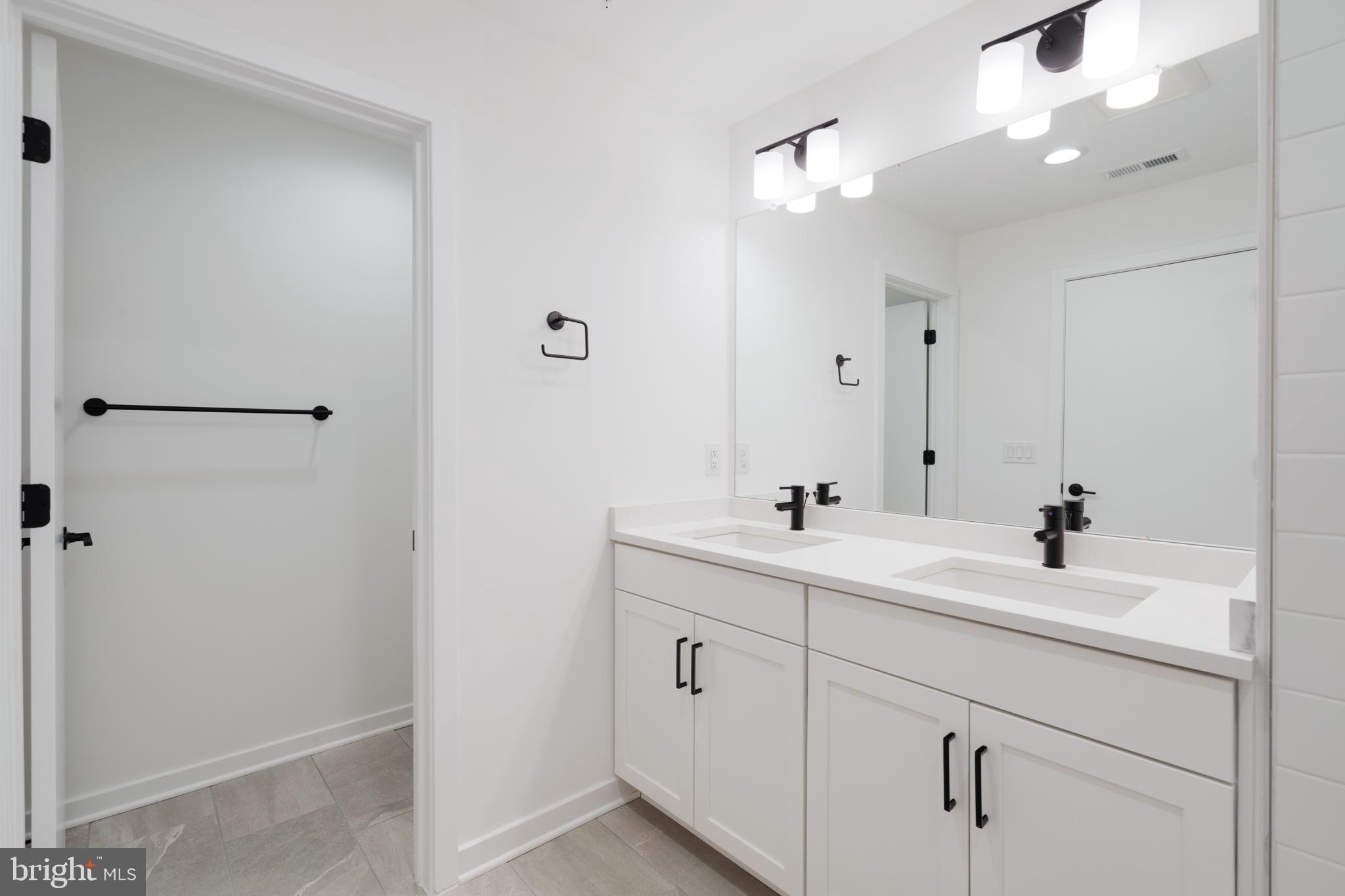 NORTHBANK - Residential