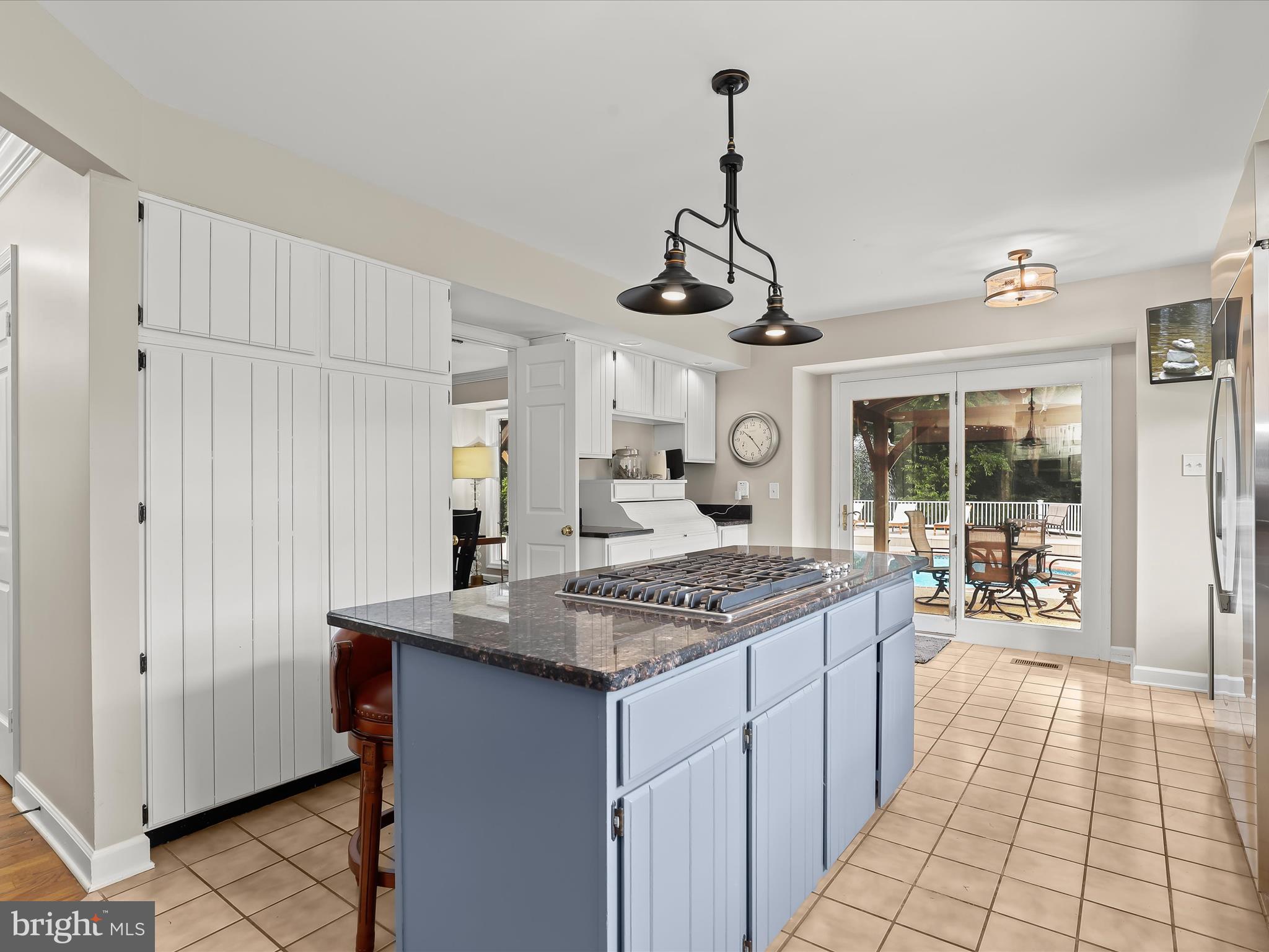 DAMASCUS OUTSIDE - Farm