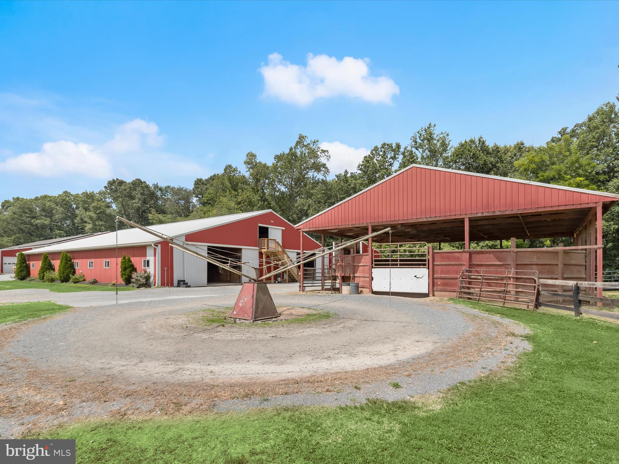 DAMASCUS OUTSIDE - Farm