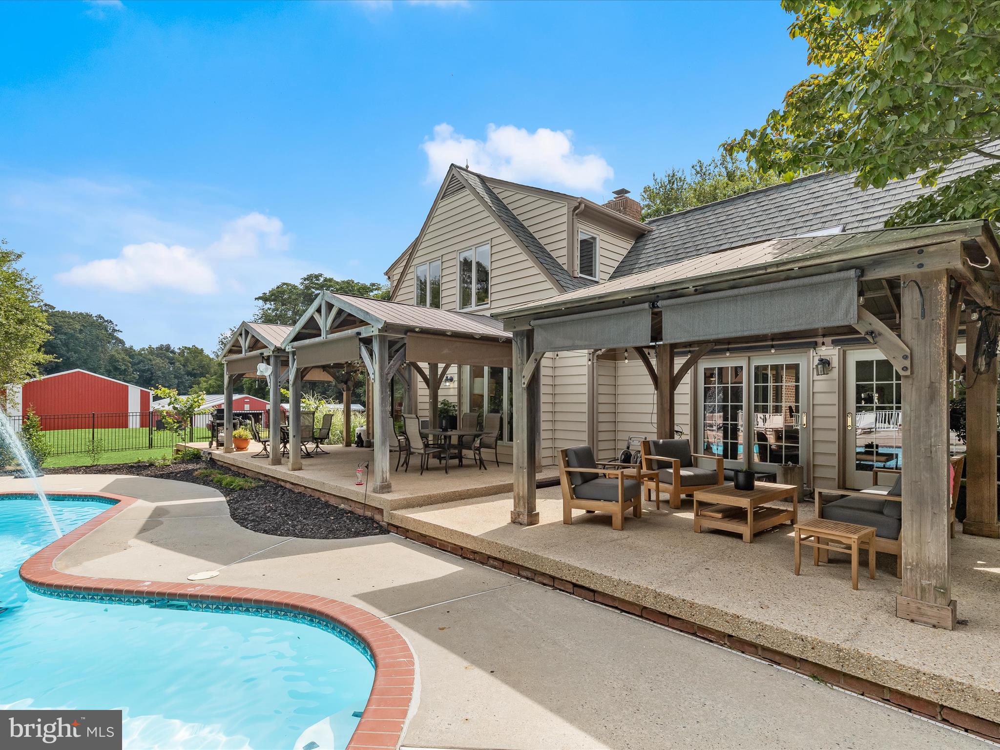 DAMASCUS OUTSIDE - Farm