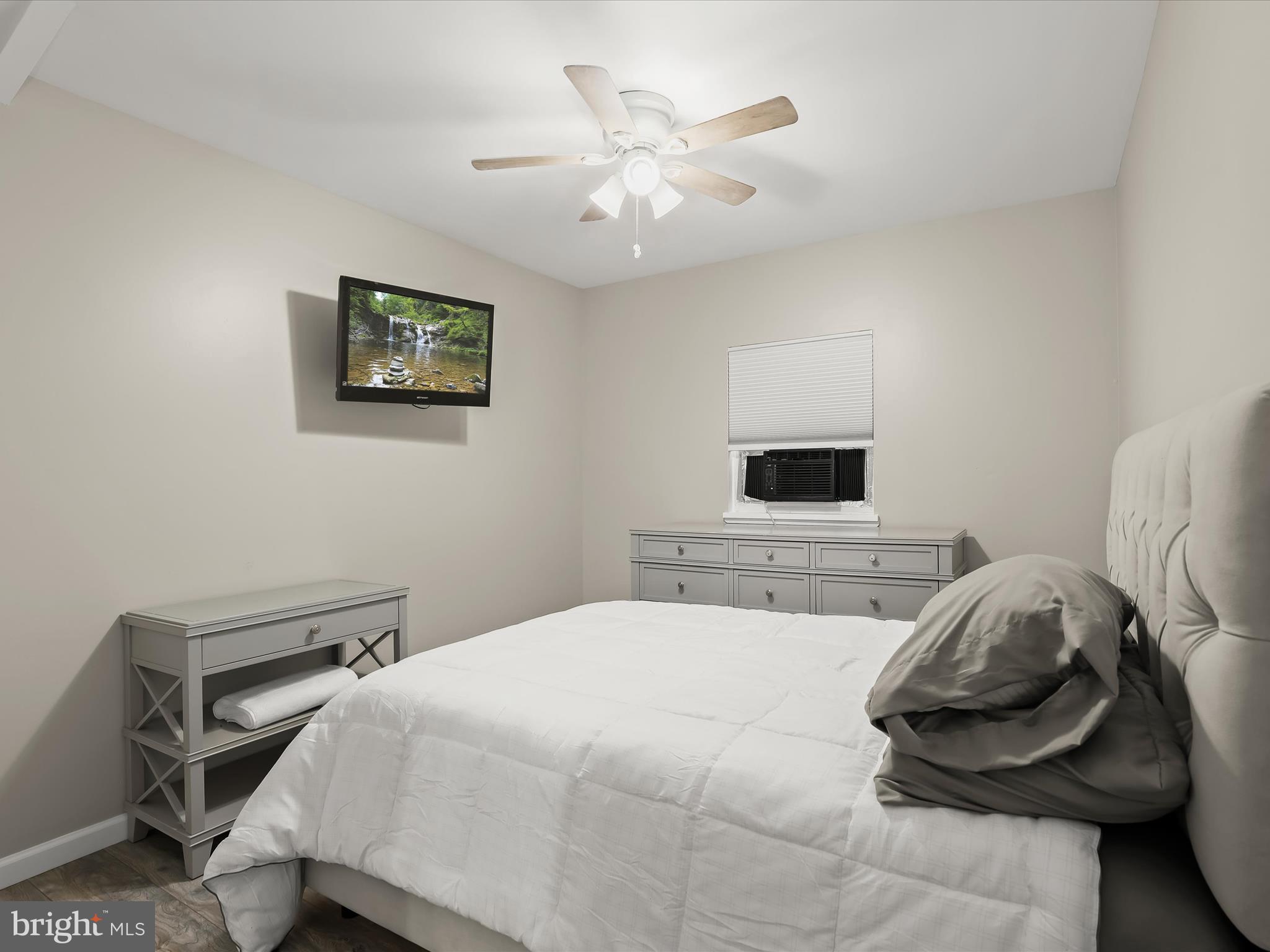 DAMASCUS OUTSIDE - Farm