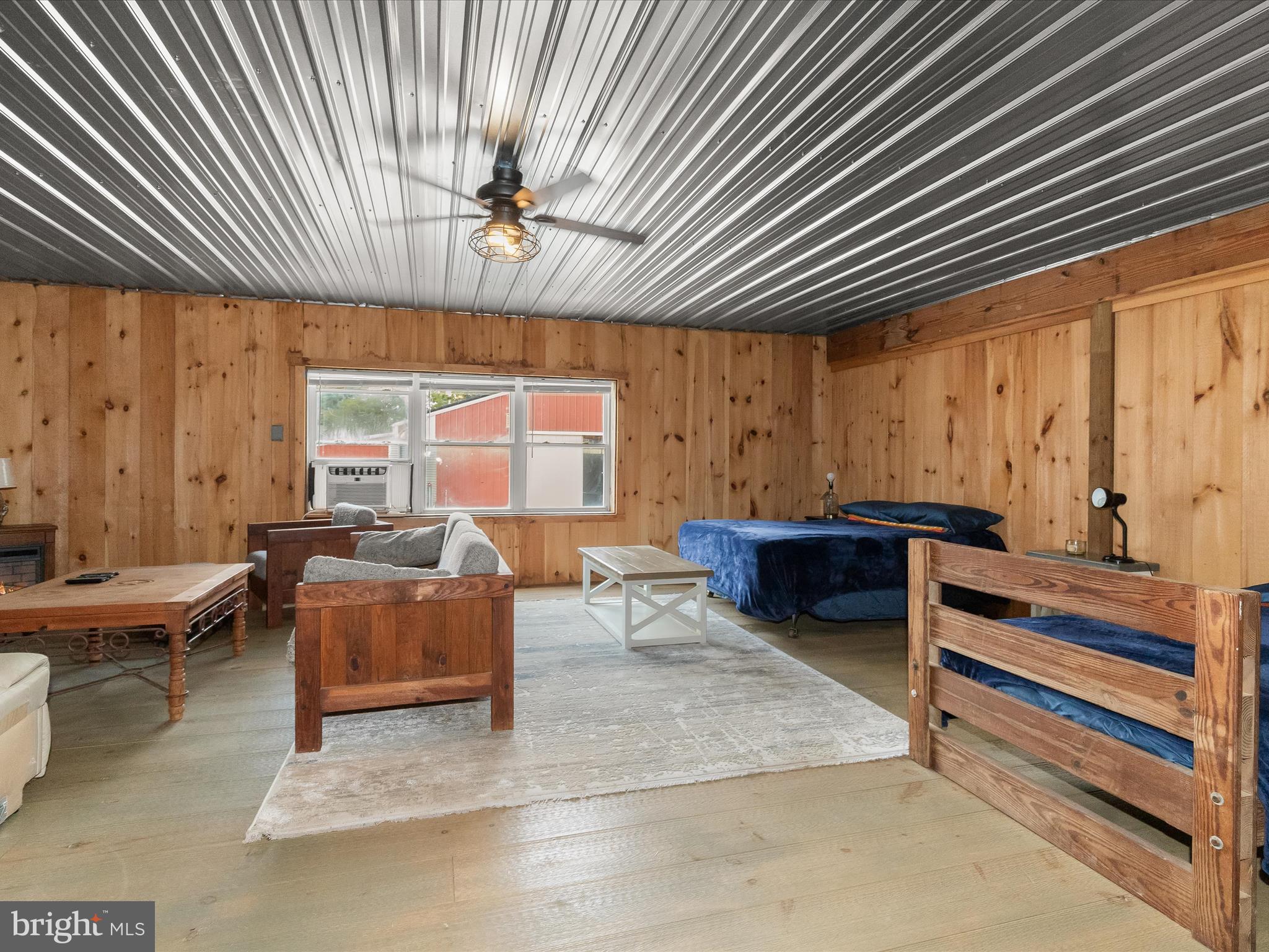 DAMASCUS OUTSIDE - Farm