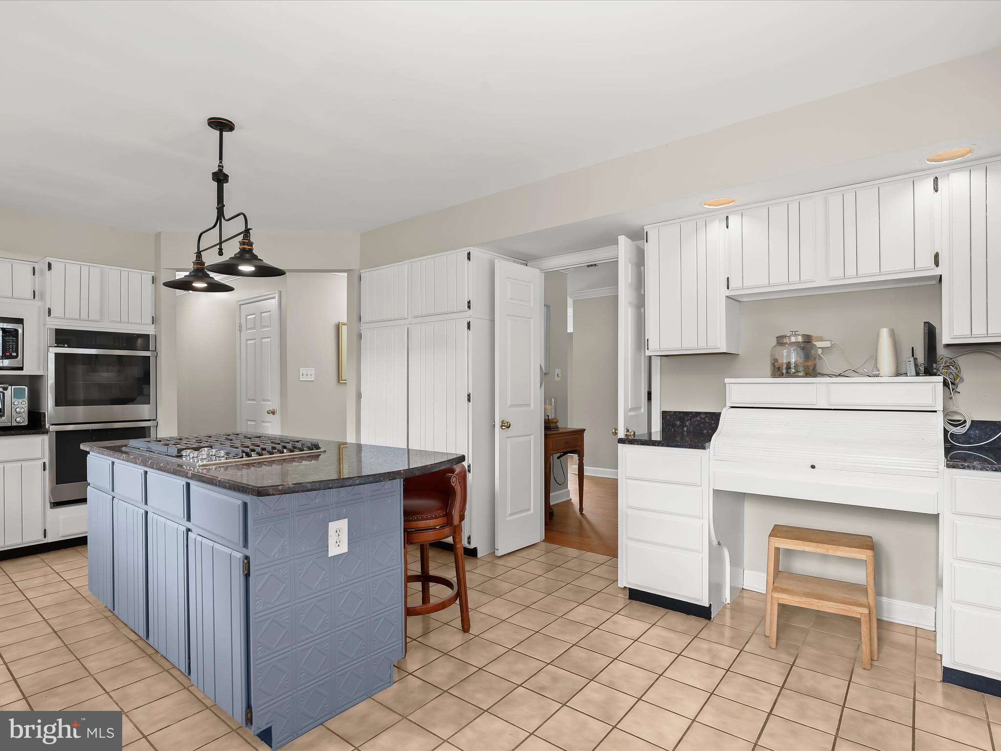 DAMASCUS OUTSIDE - Farm