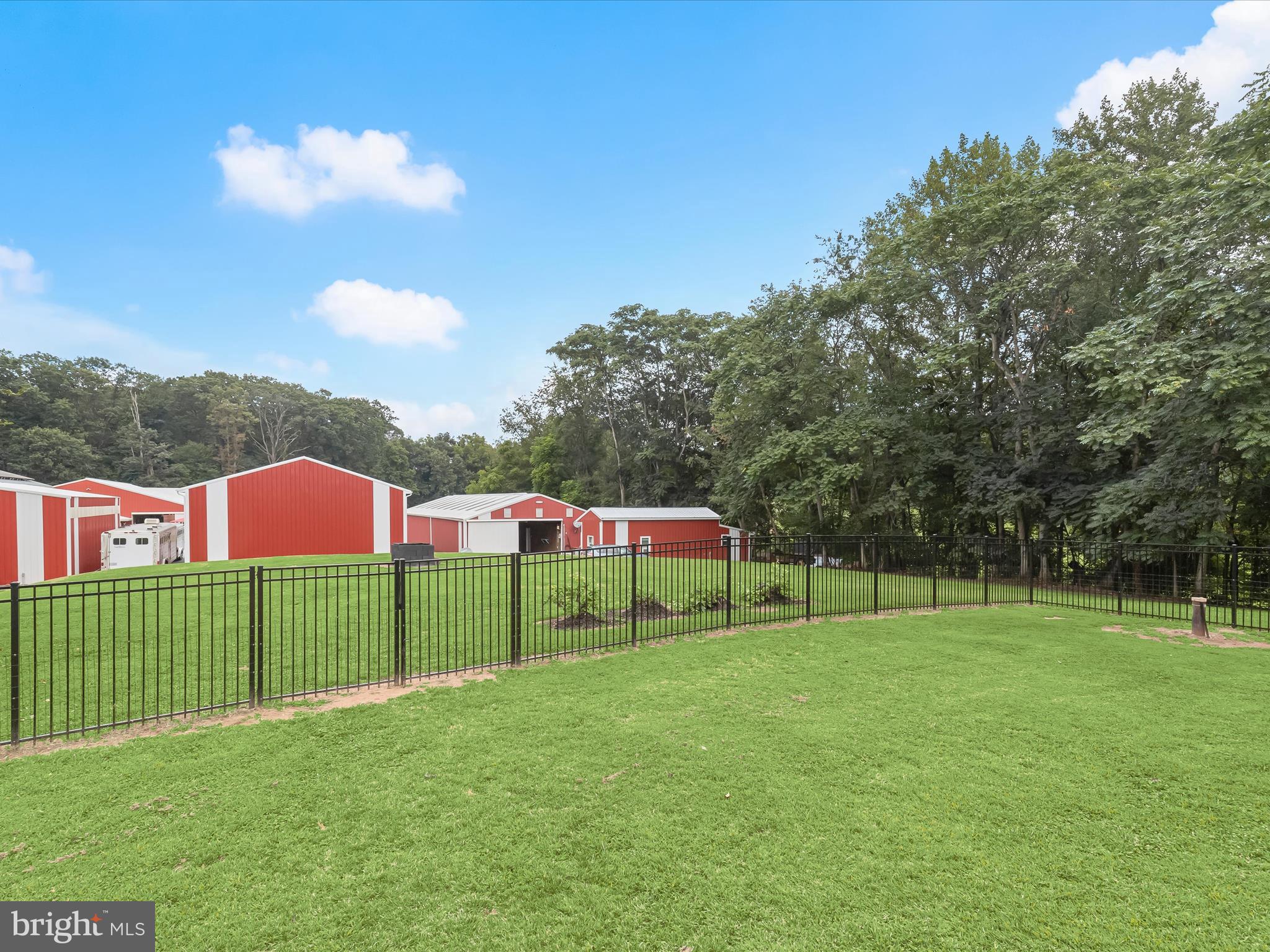 DAMASCUS OUTSIDE - Farm