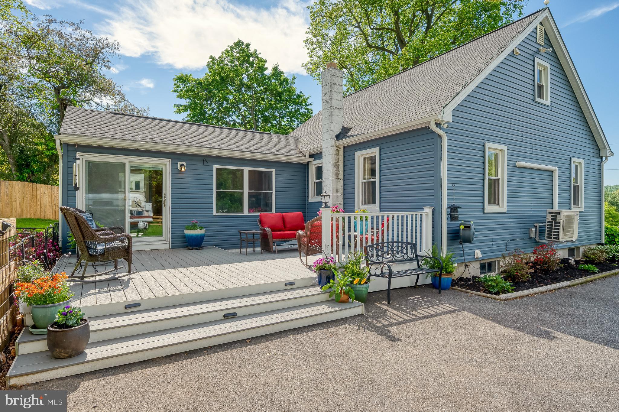 1523 KERR ROAD