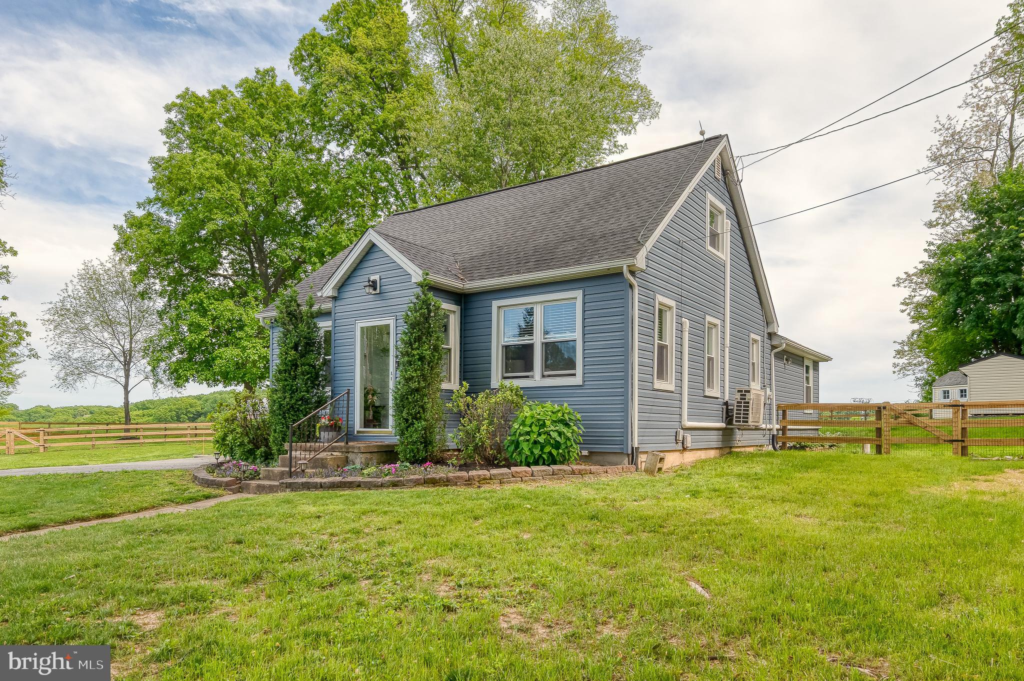 1523 KERR ROAD