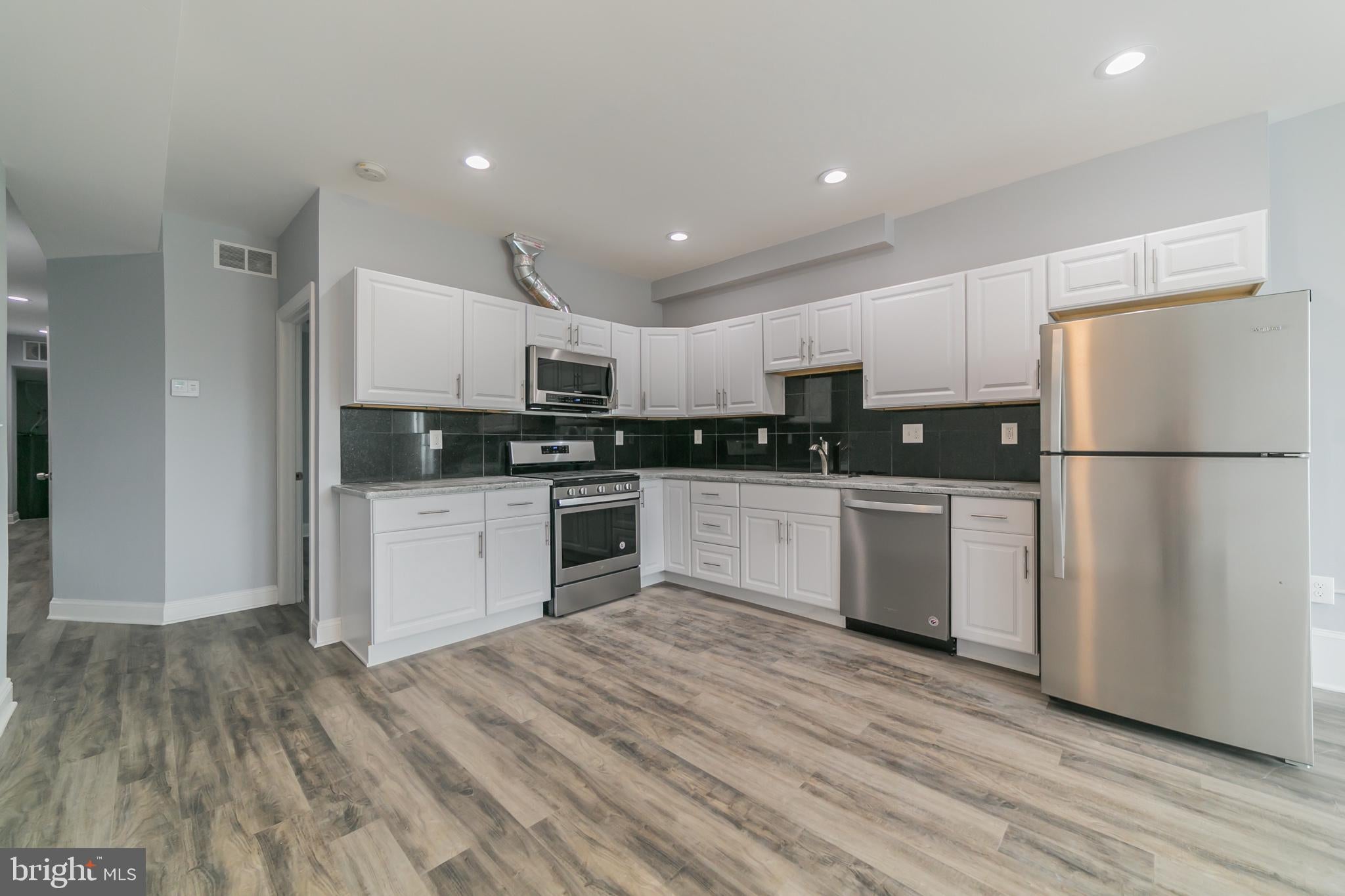 217 W LANCASTER AVENUE 2