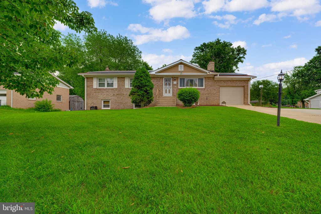 Photo of 11729 Redwood Drive E, BRANDYWINE, MD 20613 (MLS # MDPG2215372)