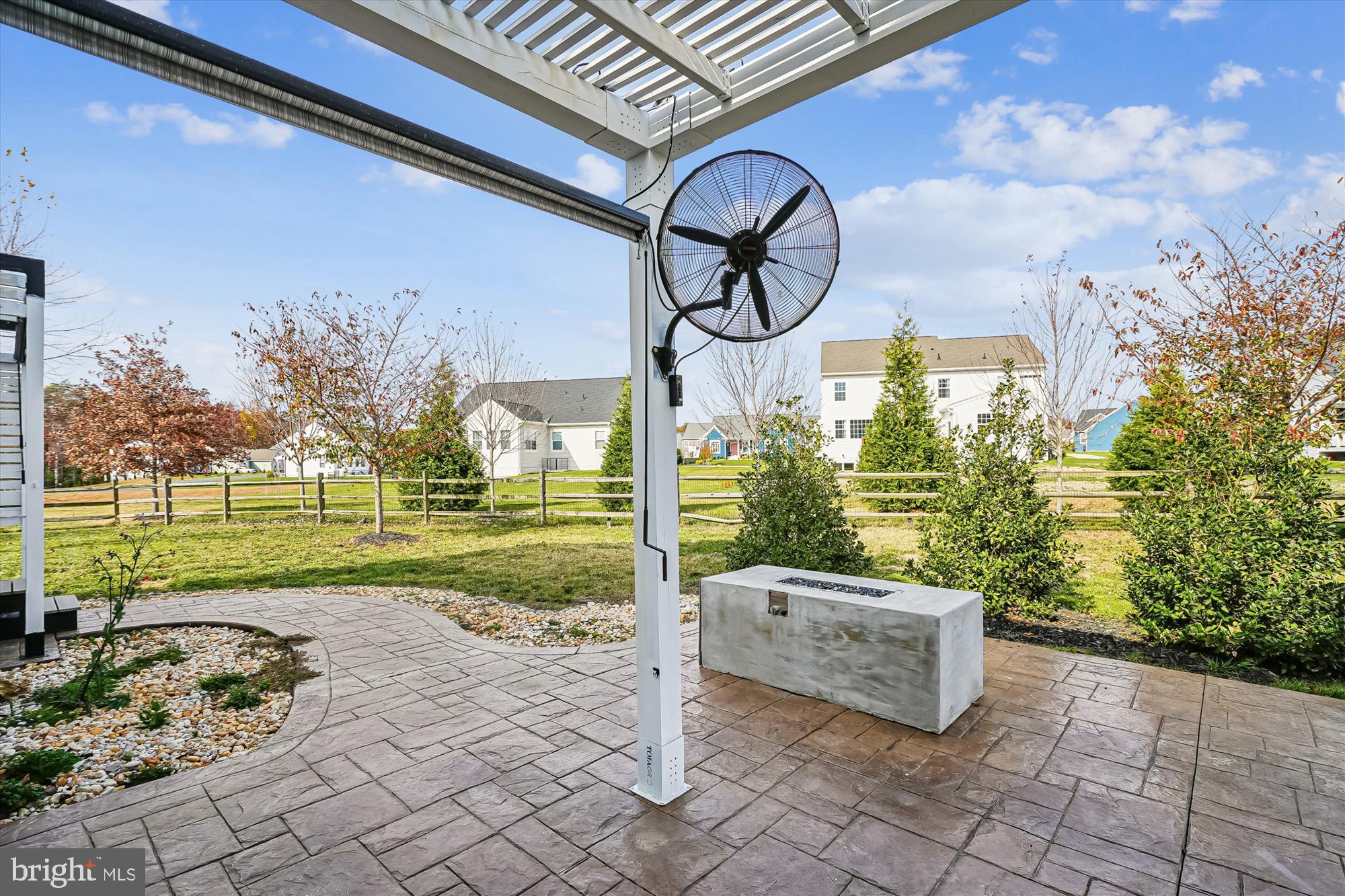 FAWN LAKE - Residential