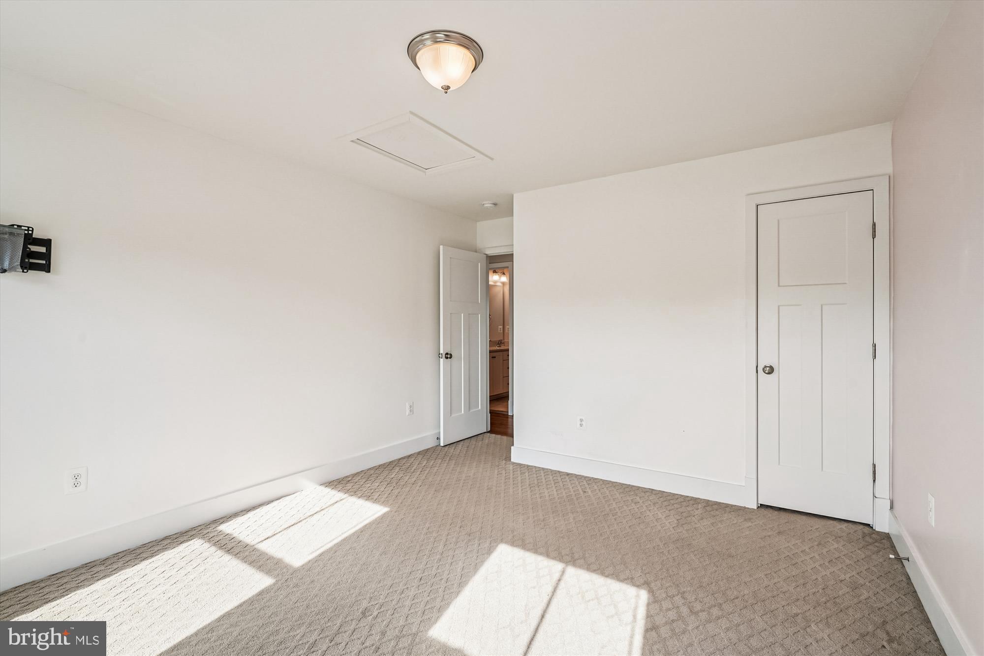 FAWN LAKE - Residential