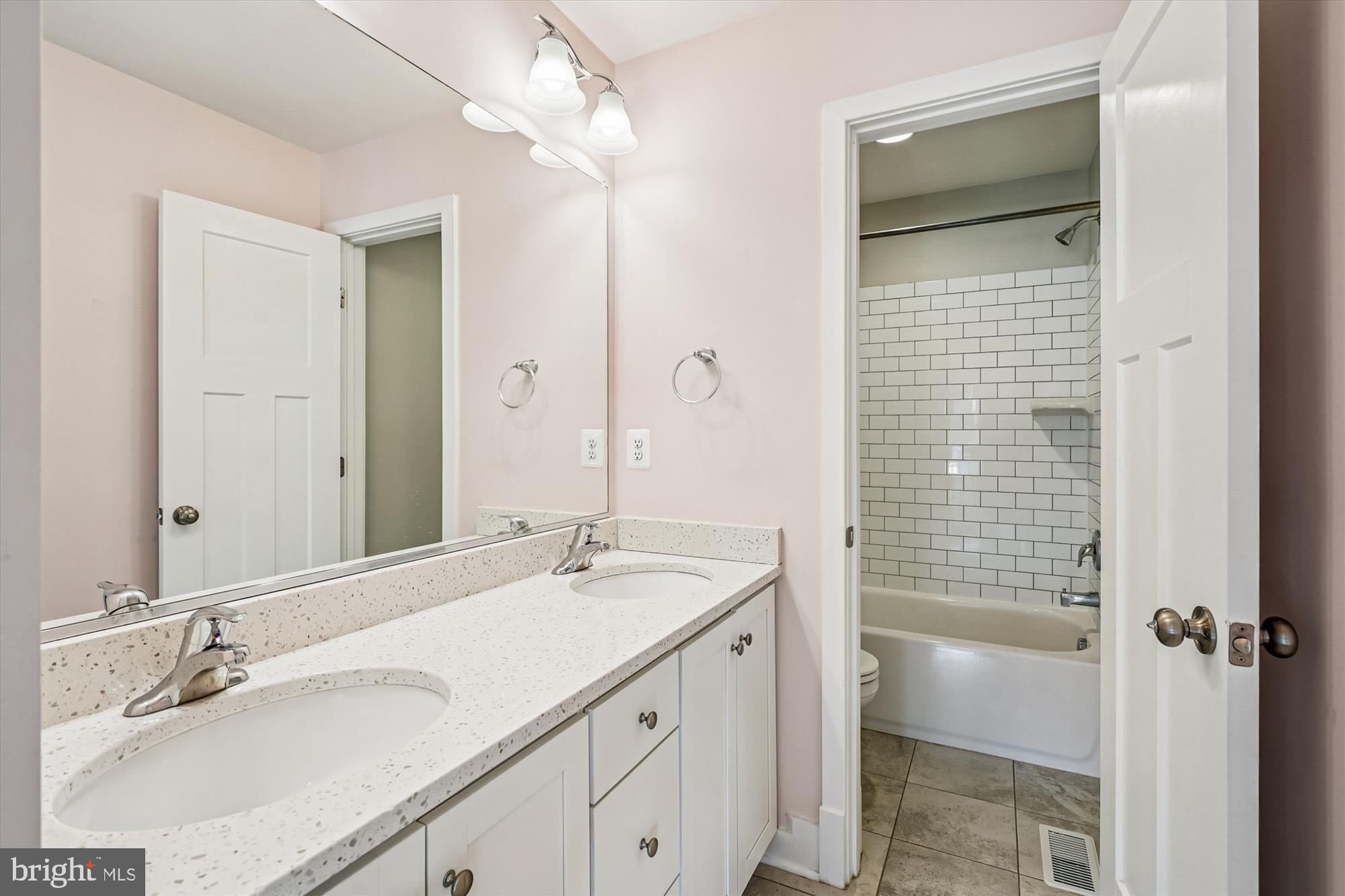 FAWN LAKE - Residential