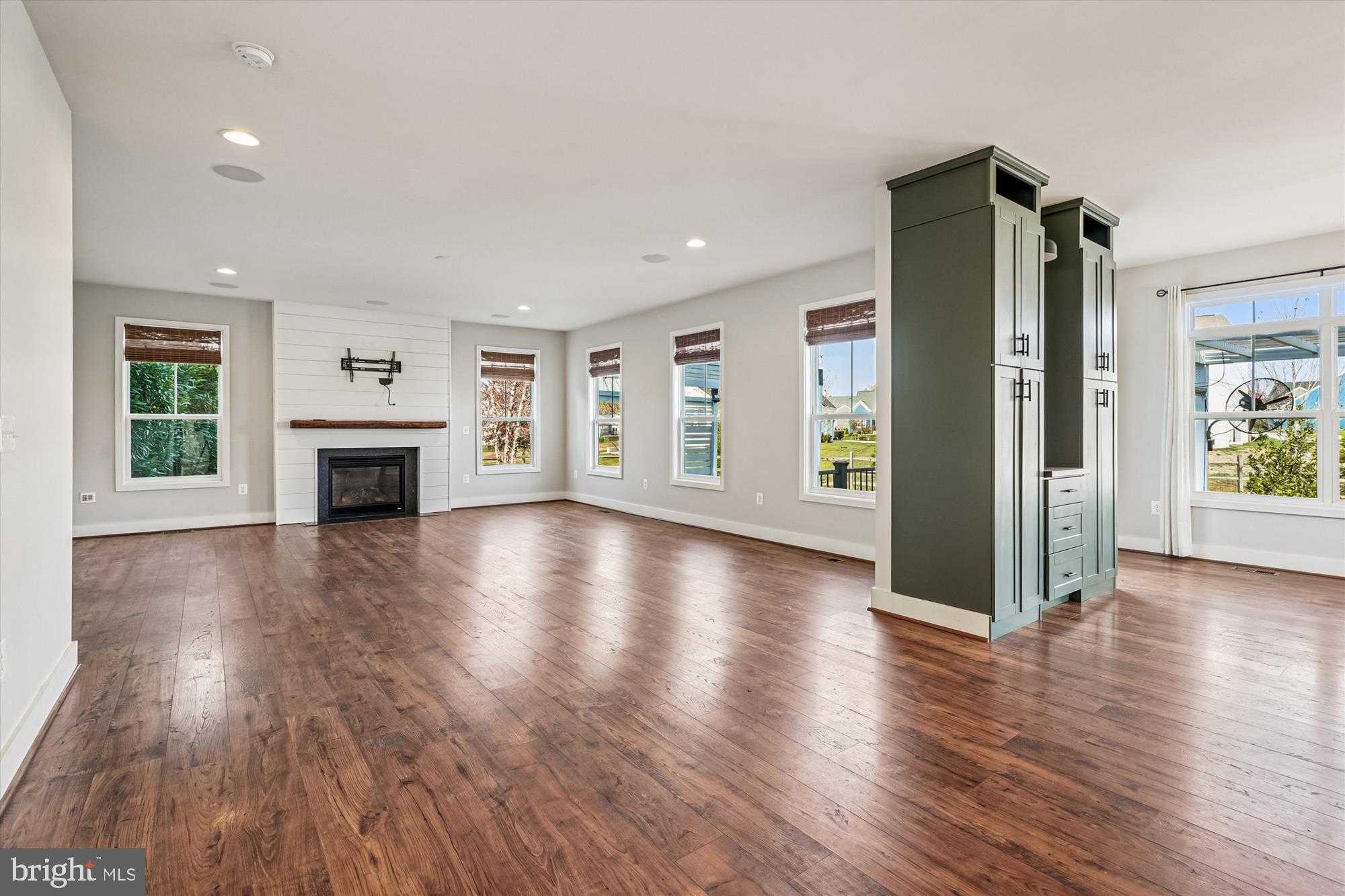 FAWN LAKE - Residential