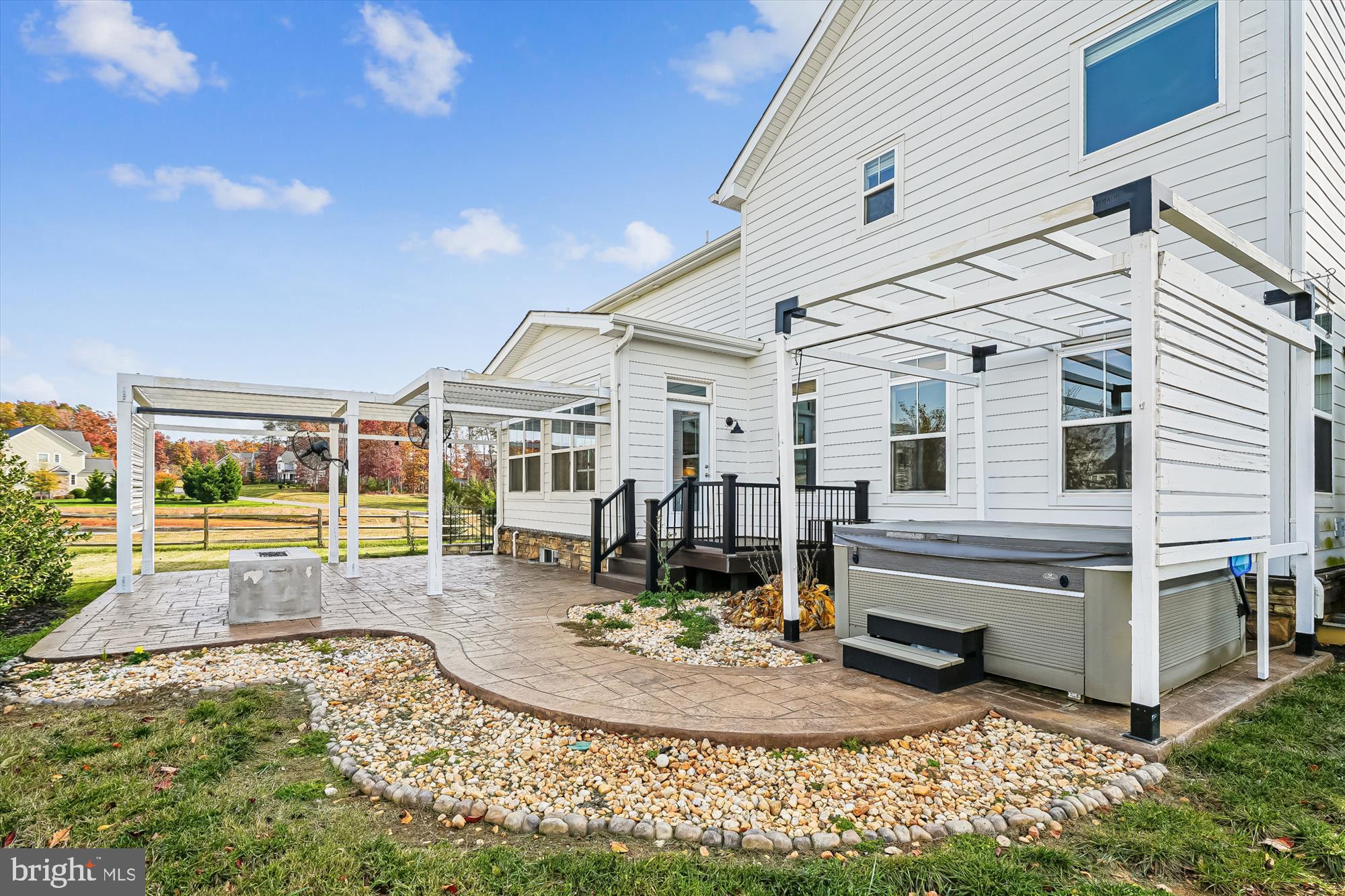 FAWN LAKE - Residential