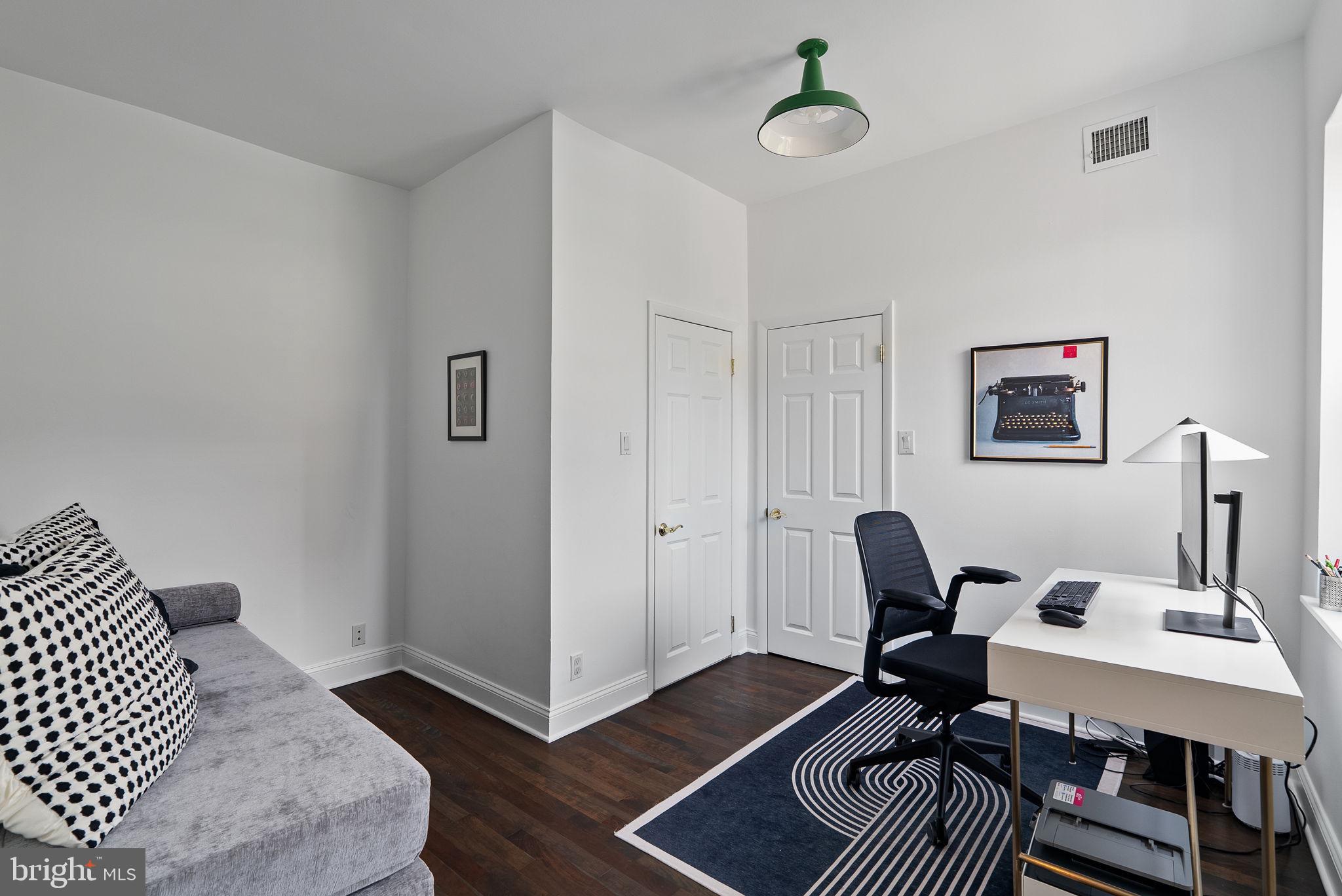 WASHINGTON SQ WEST - Residential