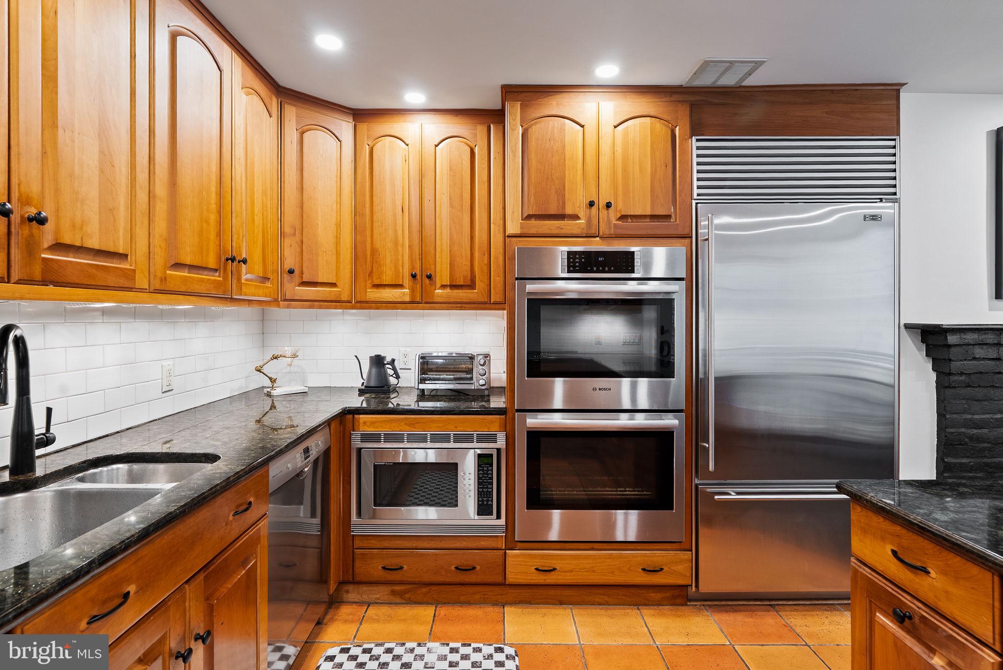 WASHINGTON SQ WEST - Residential