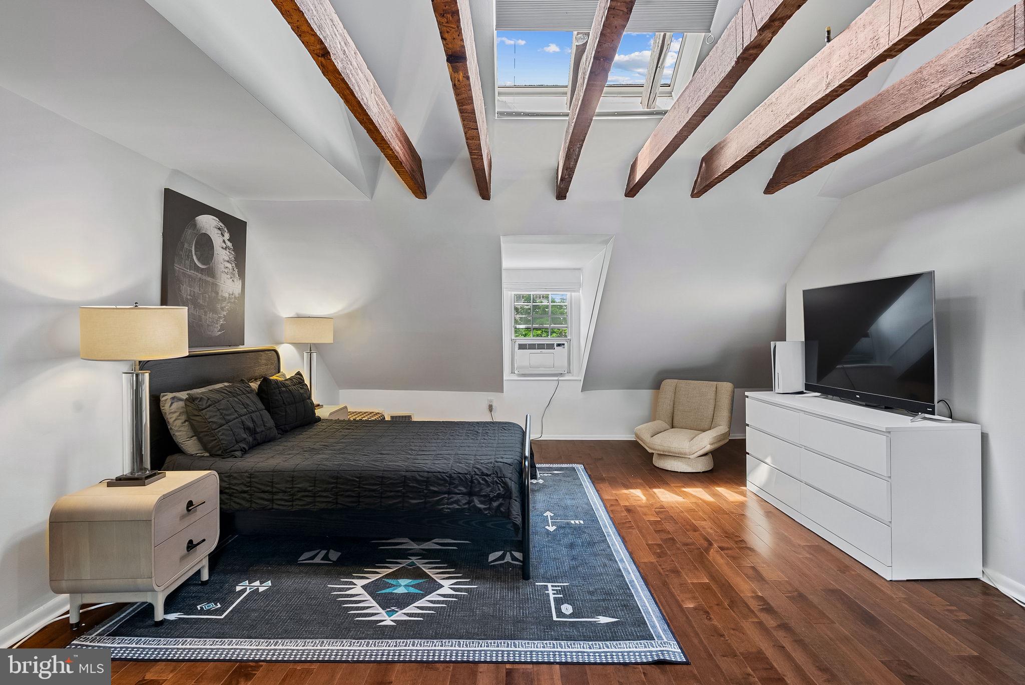 WASHINGTON SQ WEST - Residential