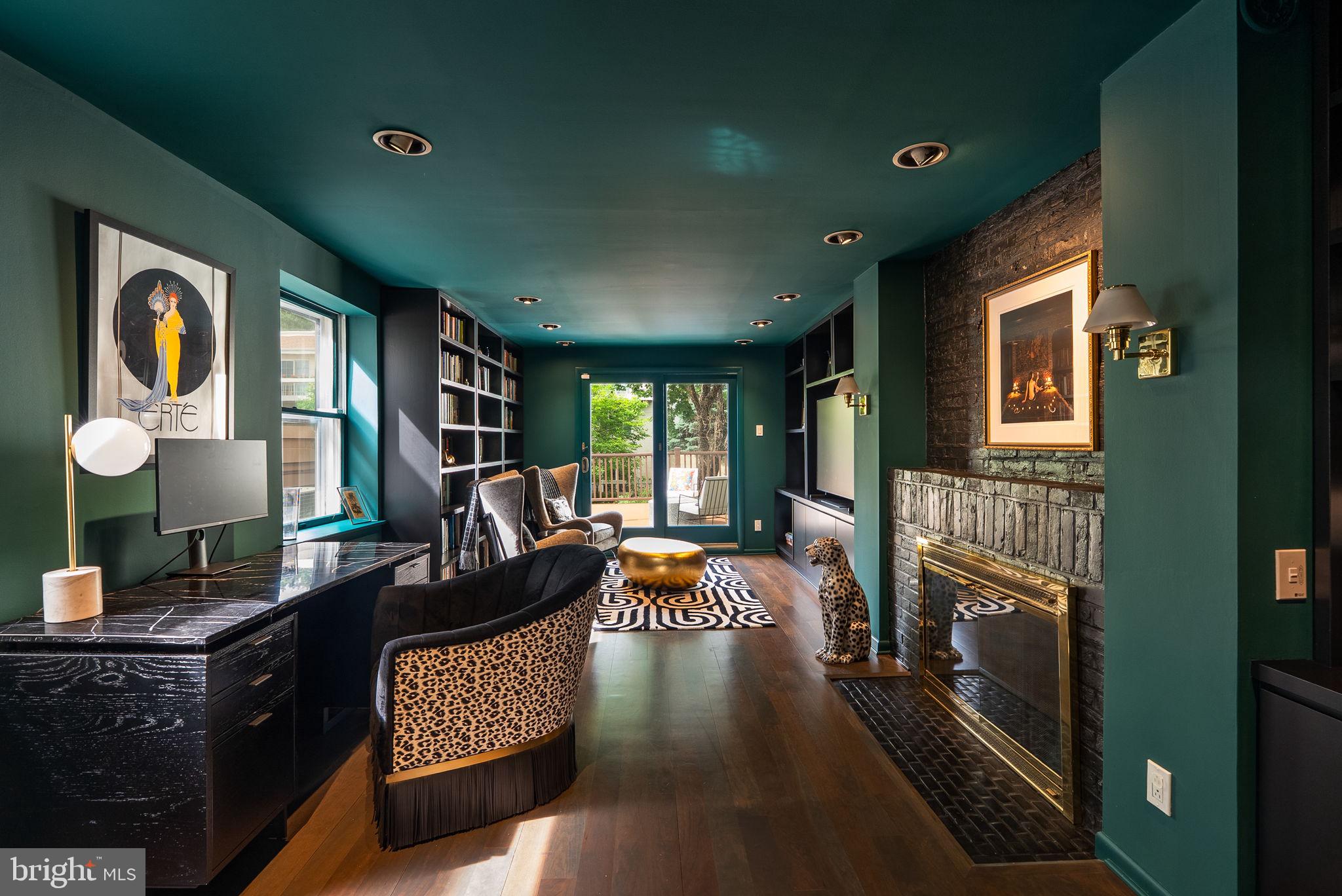 WASHINGTON SQ WEST - Residential