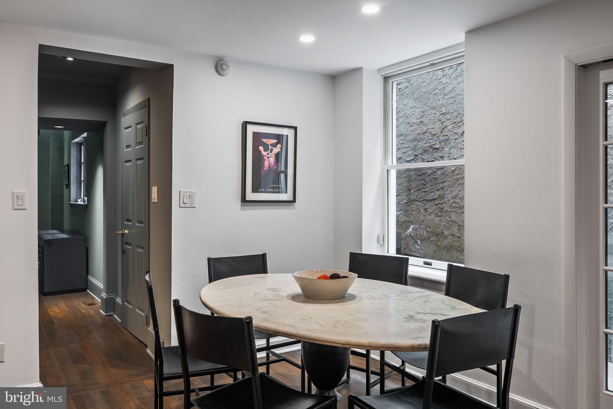 WASHINGTON SQ WEST - Residential