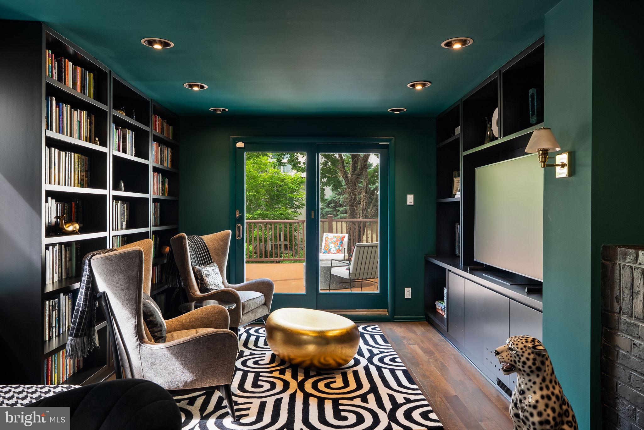 WASHINGTON SQ WEST - Residential