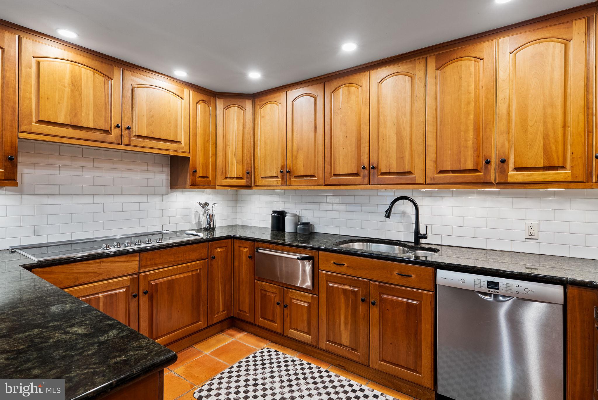 WASHINGTON SQ WEST - Residential